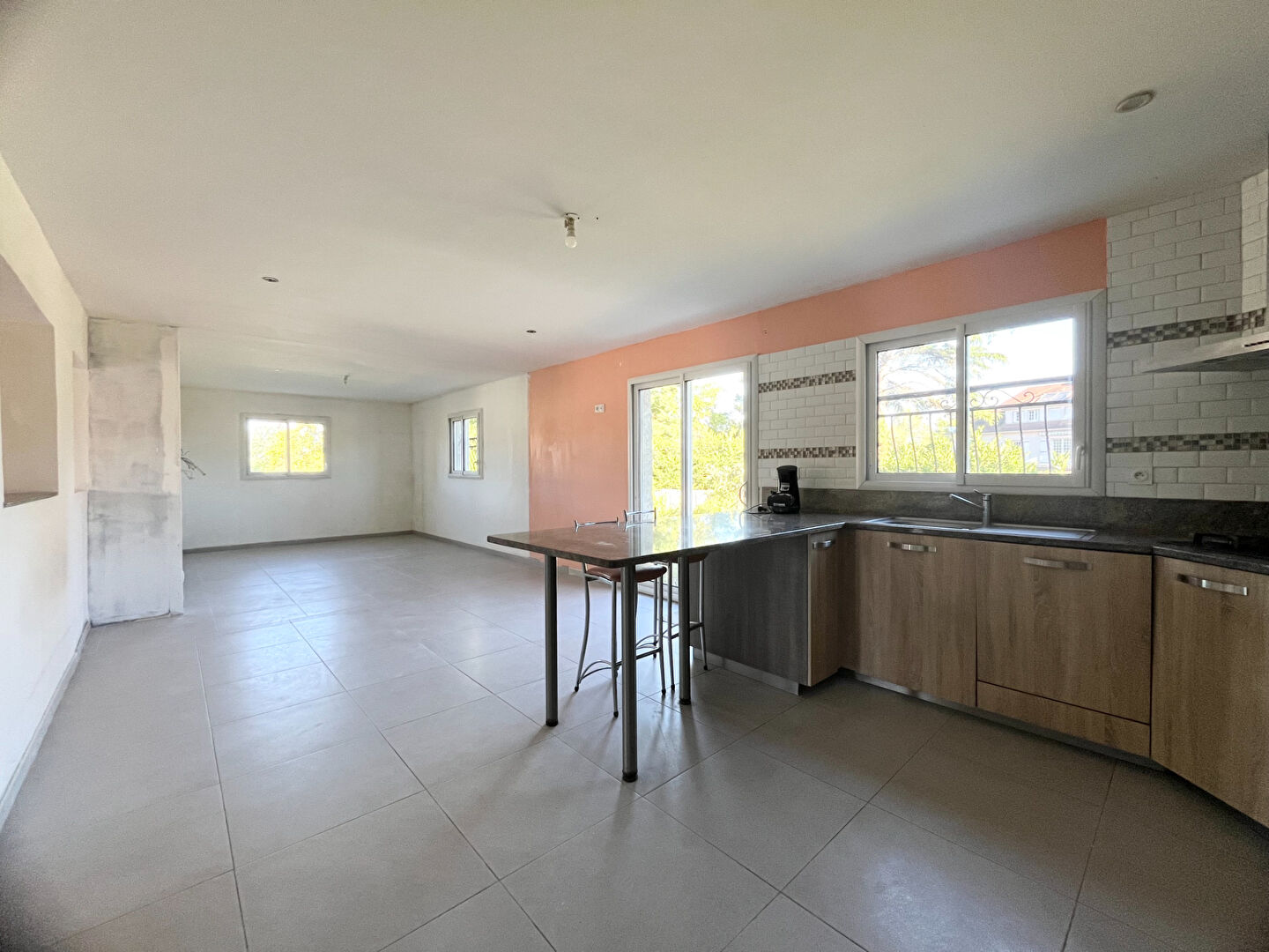 Photo A Bias, charmante maison avec pigeonnier, jardin et piscine image 4/6