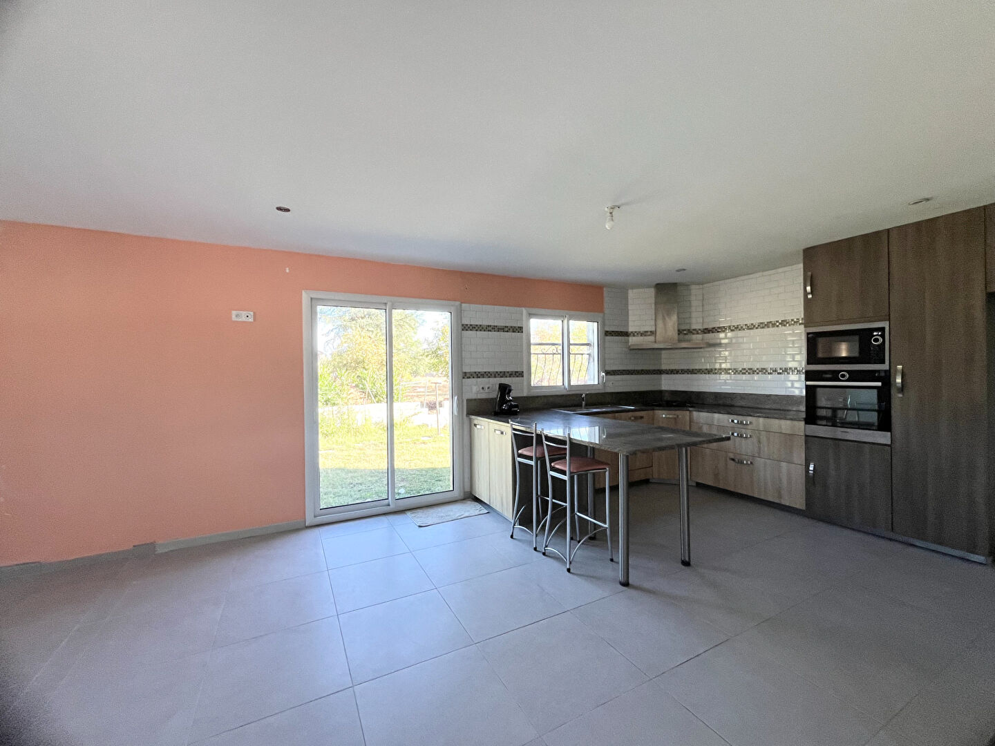 Photo A Bias, charmante maison avec pigeonnier, jardin et piscine image 5/6