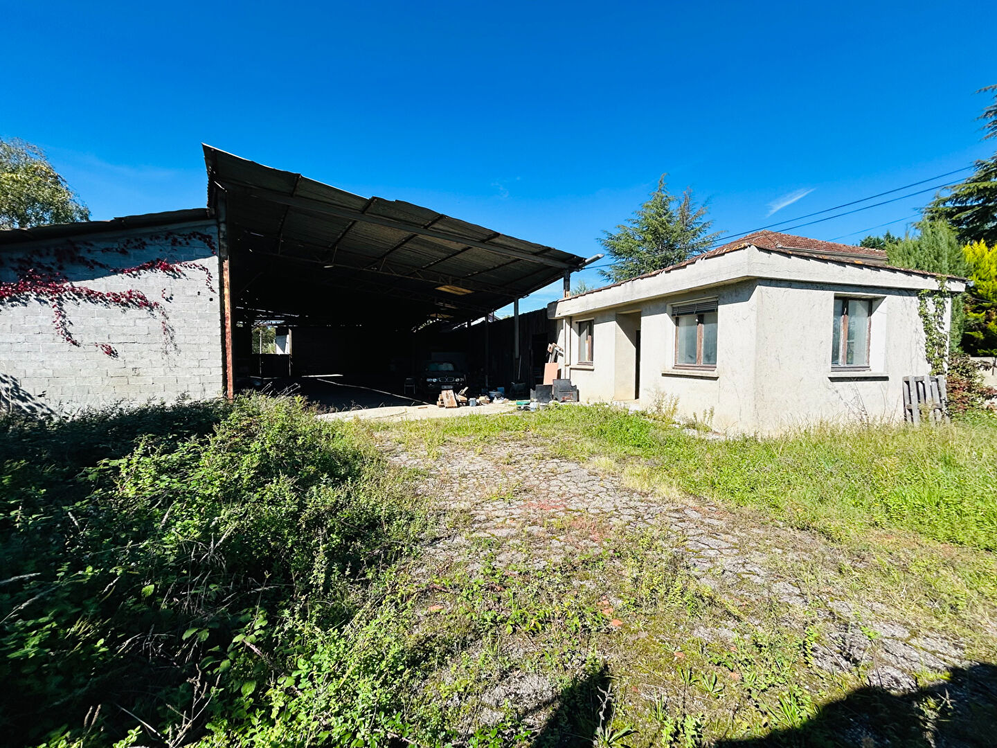 Photo À Villeneuve-sur-Lot, proche des commodités Maison avec entrepôt image 2/6