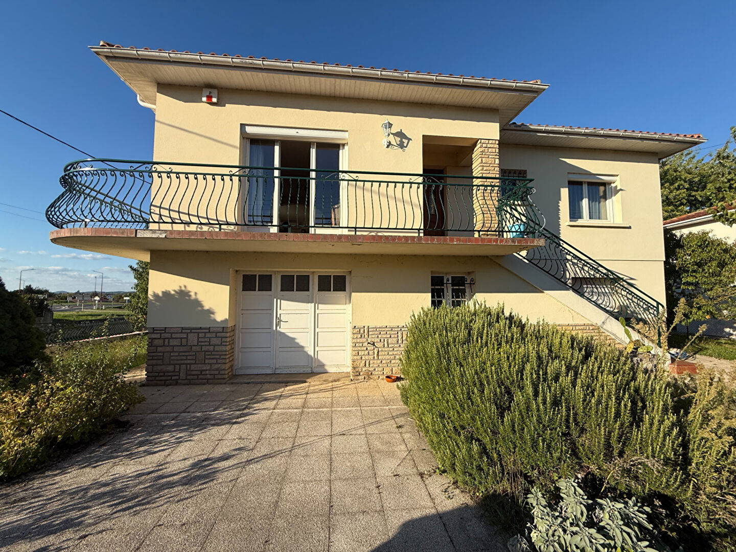 Maison proche des commodités à Pujols