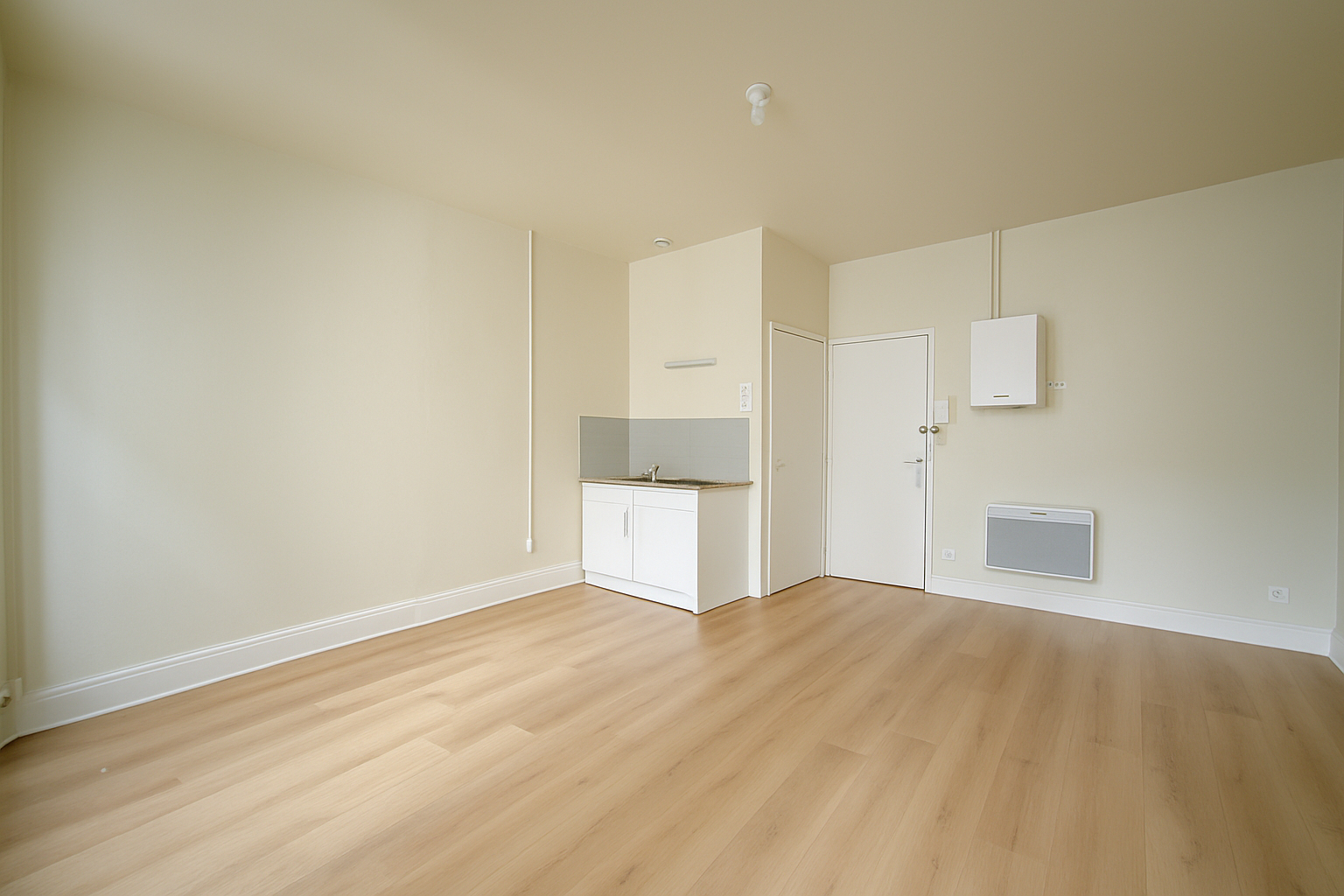 Photo Immeuble au coeur du centre ville de Villeneuve/Lot à saisir image 6/6