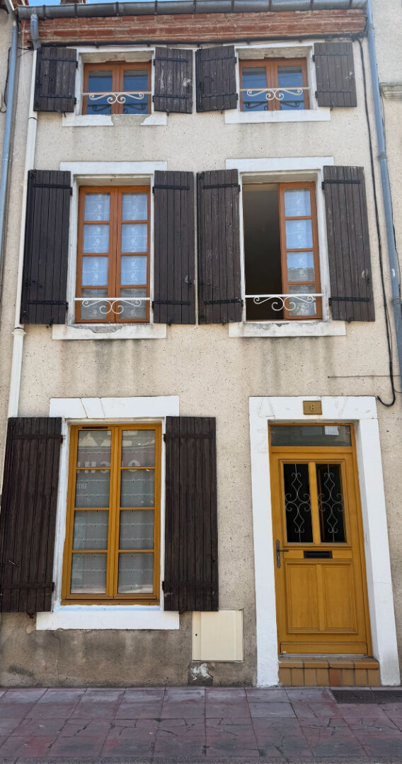 Maison de ville avec garage à Villeneuve/Lot