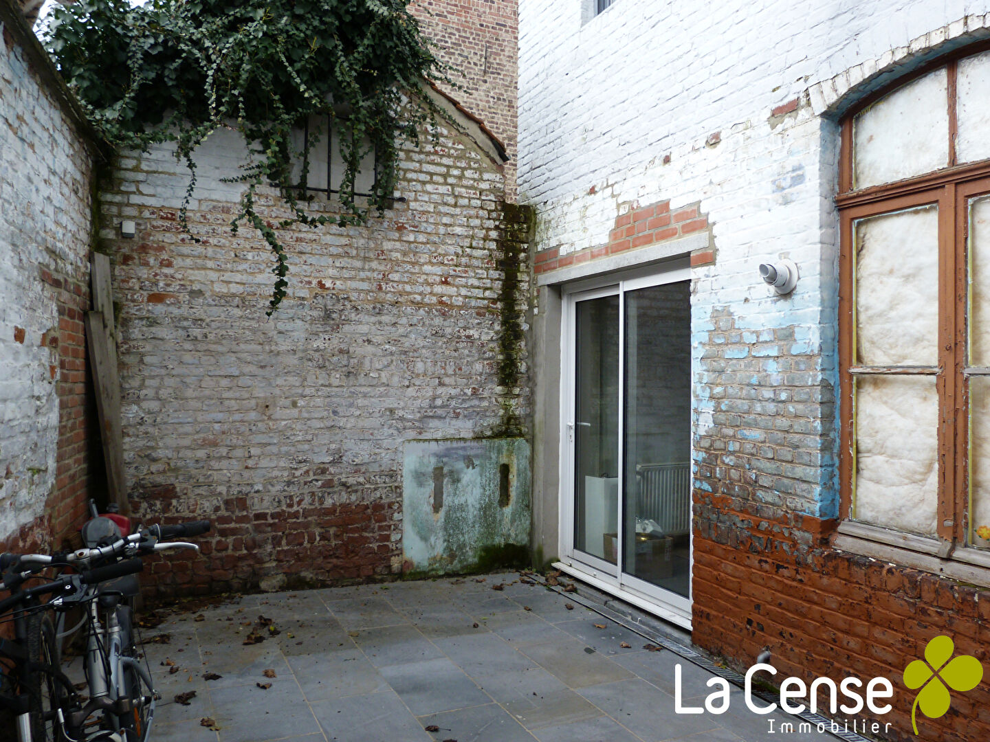 Photo HEM, immeuble mixte. image 4/6