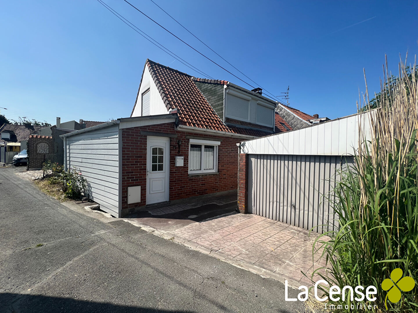 Photo Leers- Maison de 90m² avec garage image 1/3