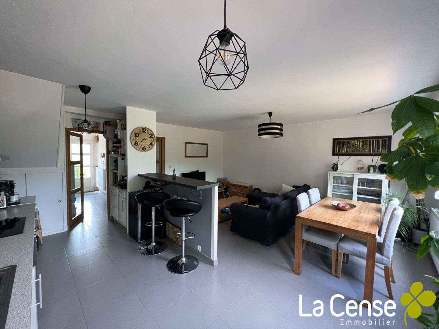 Photo Hem Maison  5 pièce(s) 92 m2 image 1/5