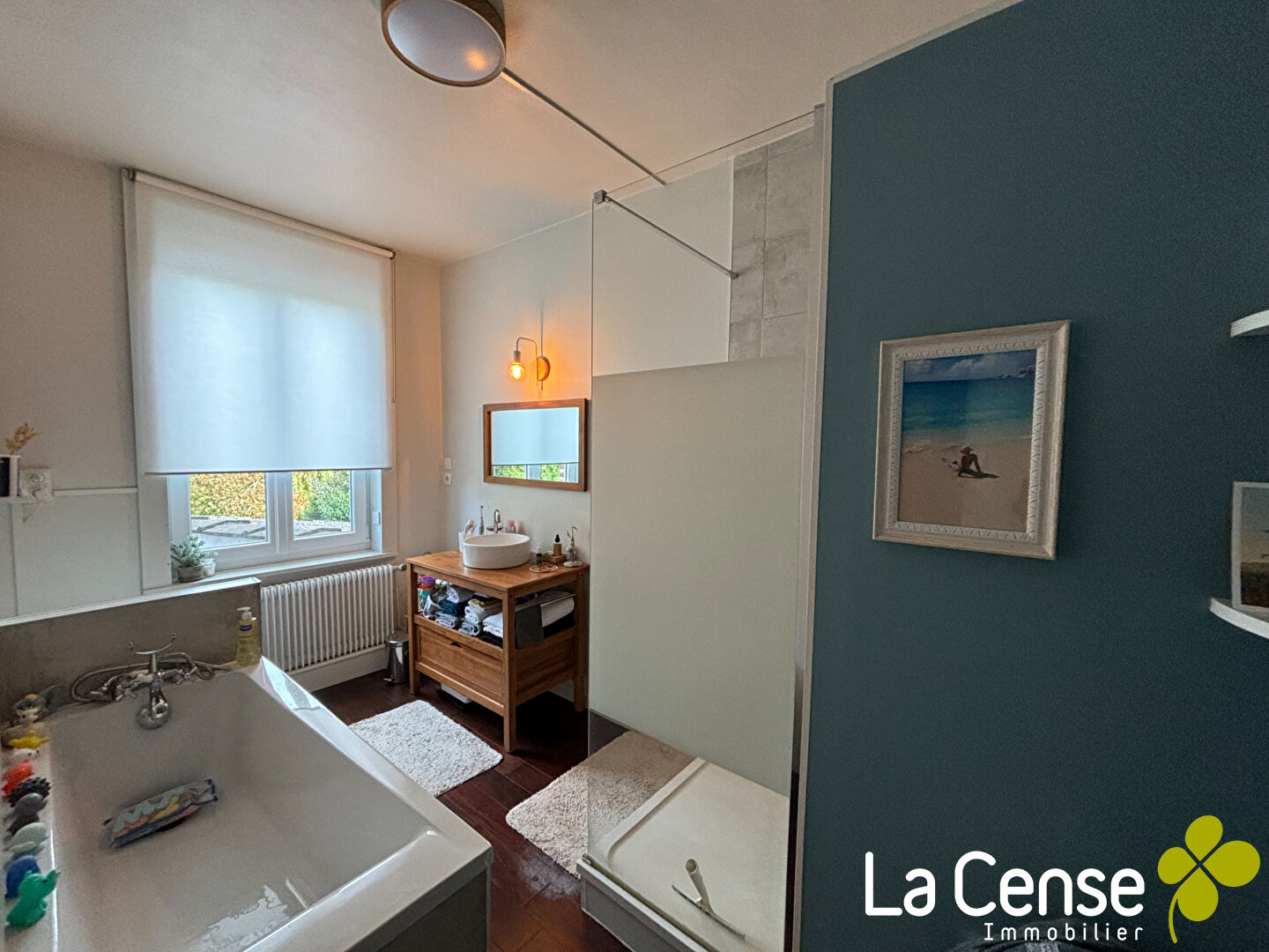 Photo Belle maison ancienne rénovée de 90m² - 3 chambres / jardin image 5/6