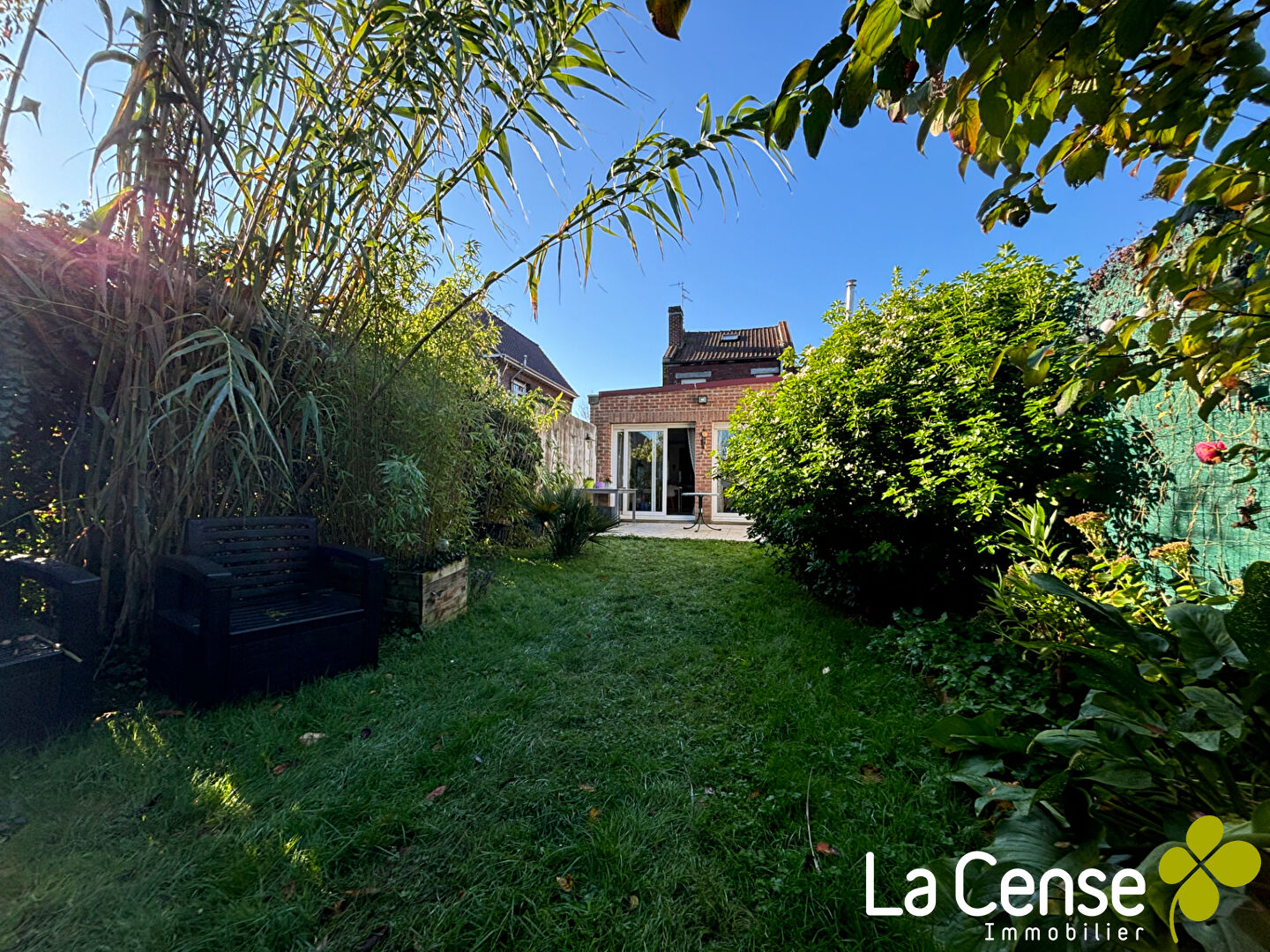 Photo TOUFFLERS - Large maison ancienne image 3/5