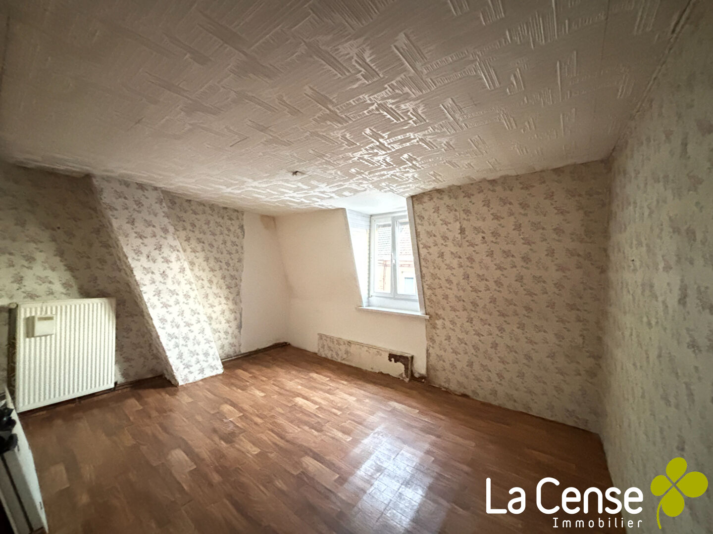 Photo Maison à rénover avec cour image 4/5