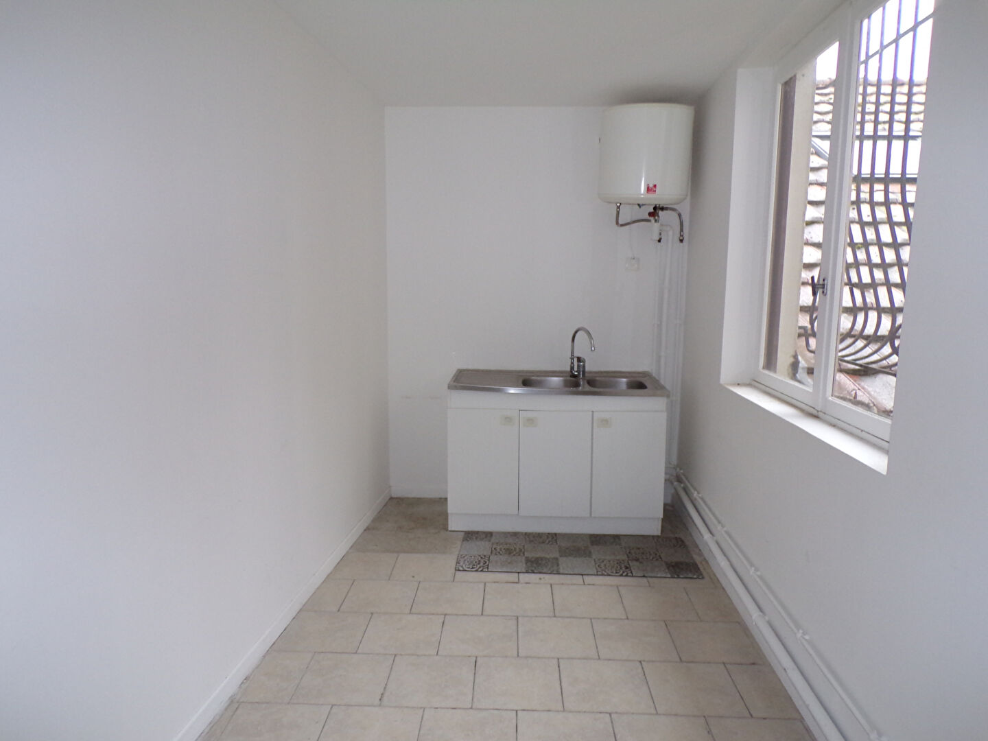 Photo LOCAL COMMERCIAL CENTRE VILLE DE DAMMARTIN EN GOELE image 4/6
