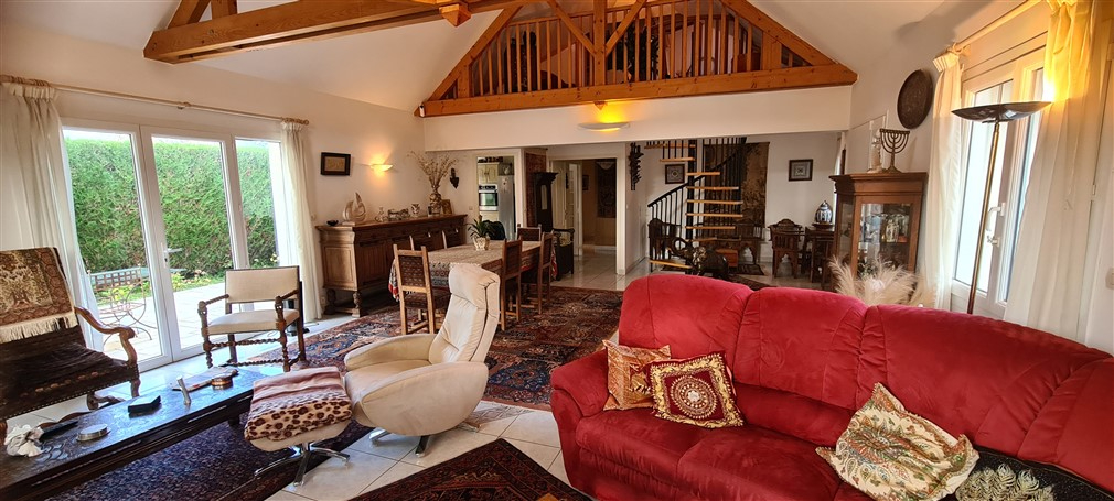 Photo LA BAULE ESCOUBLAC A PROXIMITÉ DU BOURG, LUMINEUSE MAISON image 4/6