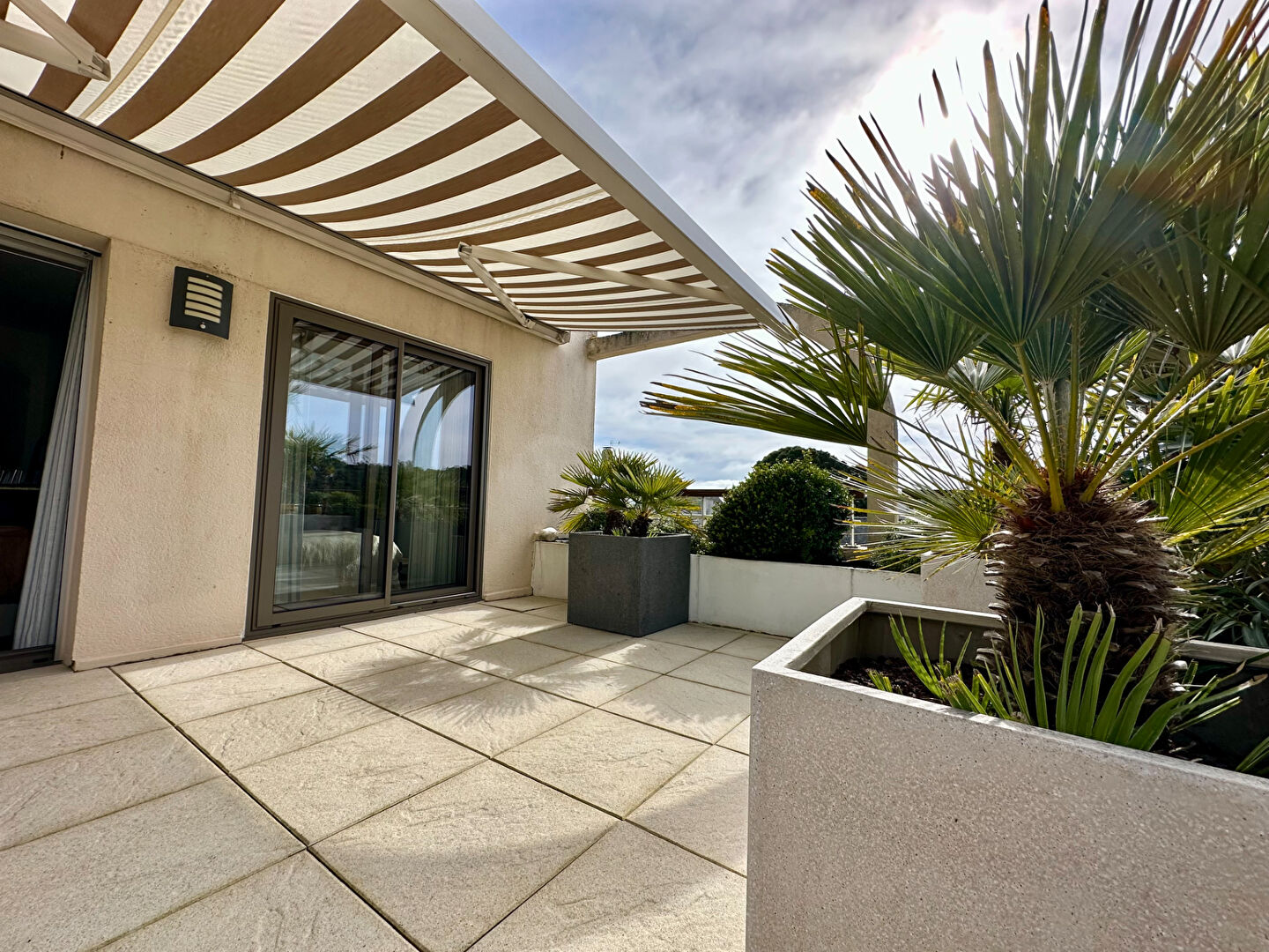 QUARTIER LAJARRIGE, TRES BEAU T4 EN DUPLEX EN DERNIER ÉTAGE