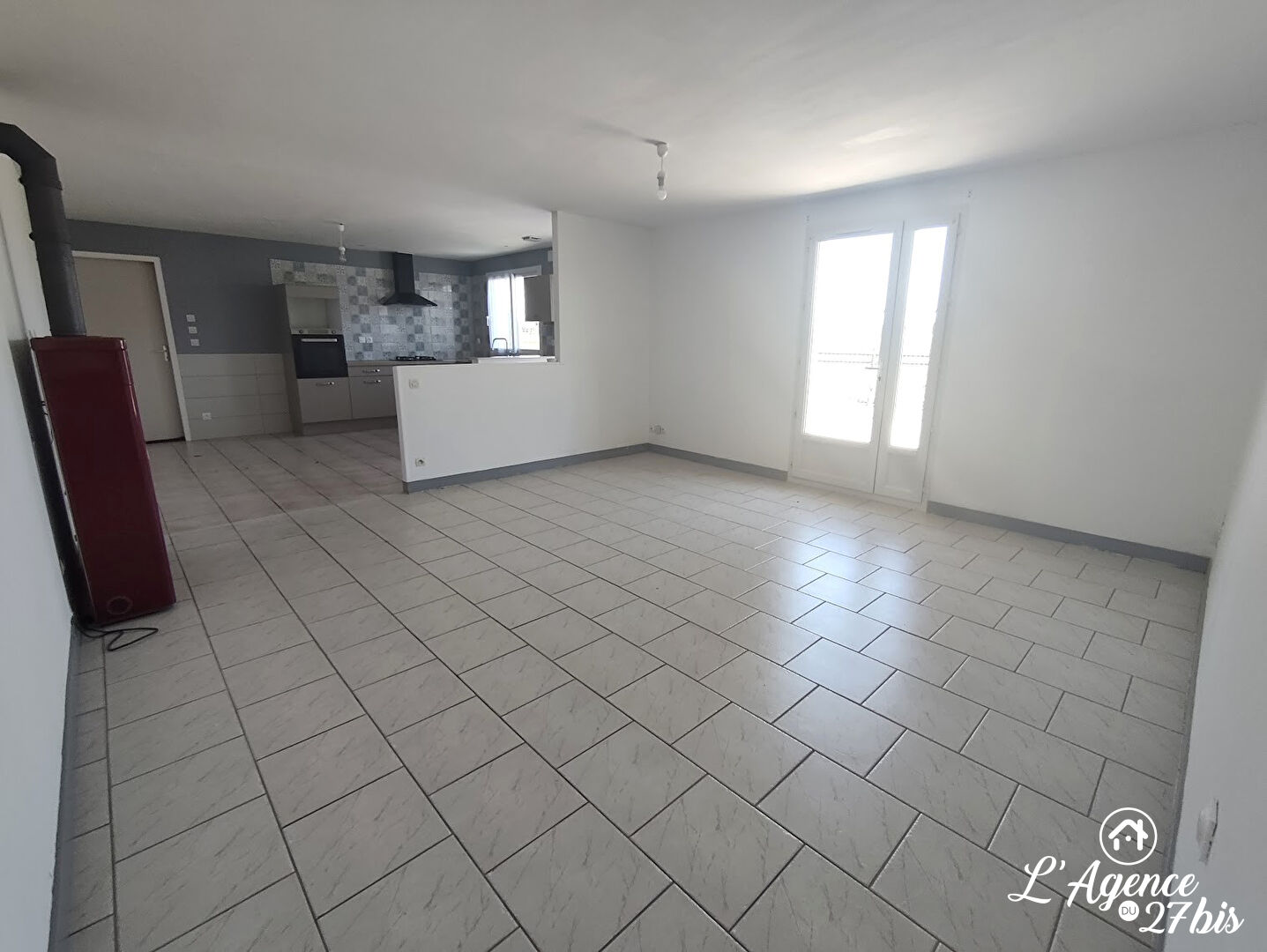 Juscorps - Plain-pied 2 chambres + garage
