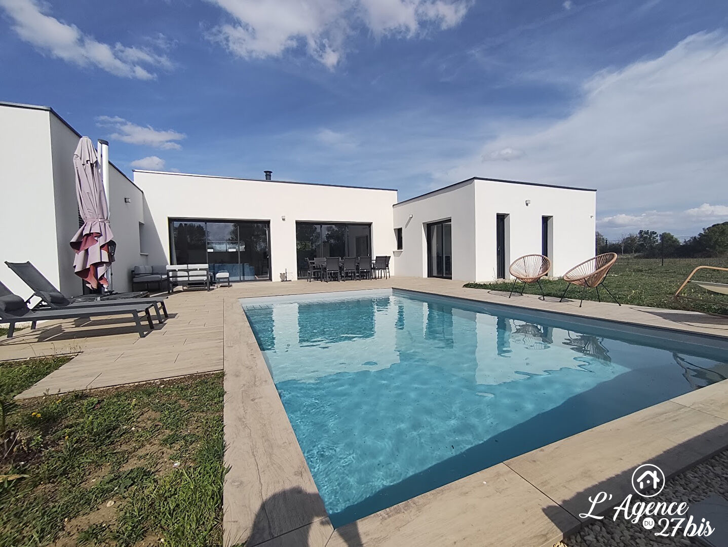 Vallans - Plain-pied contemporain, 3 chambres + piscine
