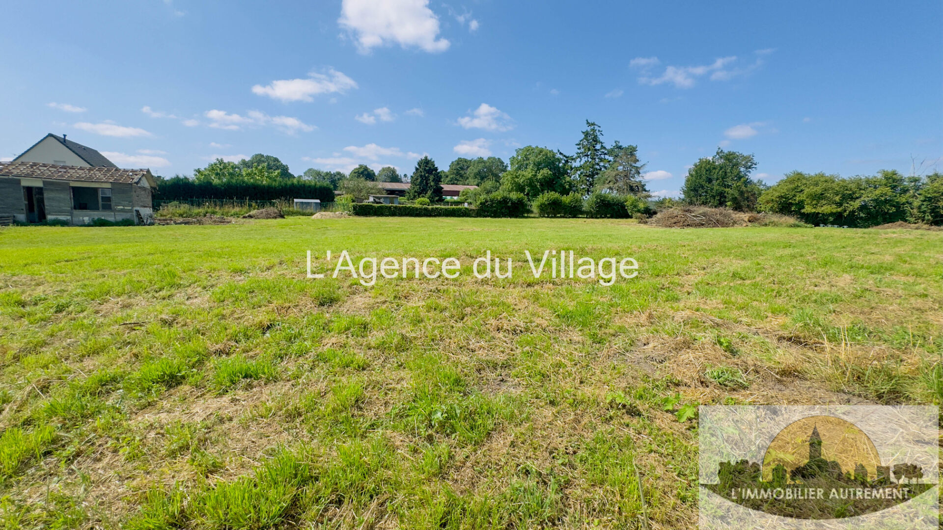 Photo Terrain Auneuil 1000 m2 image 2/3