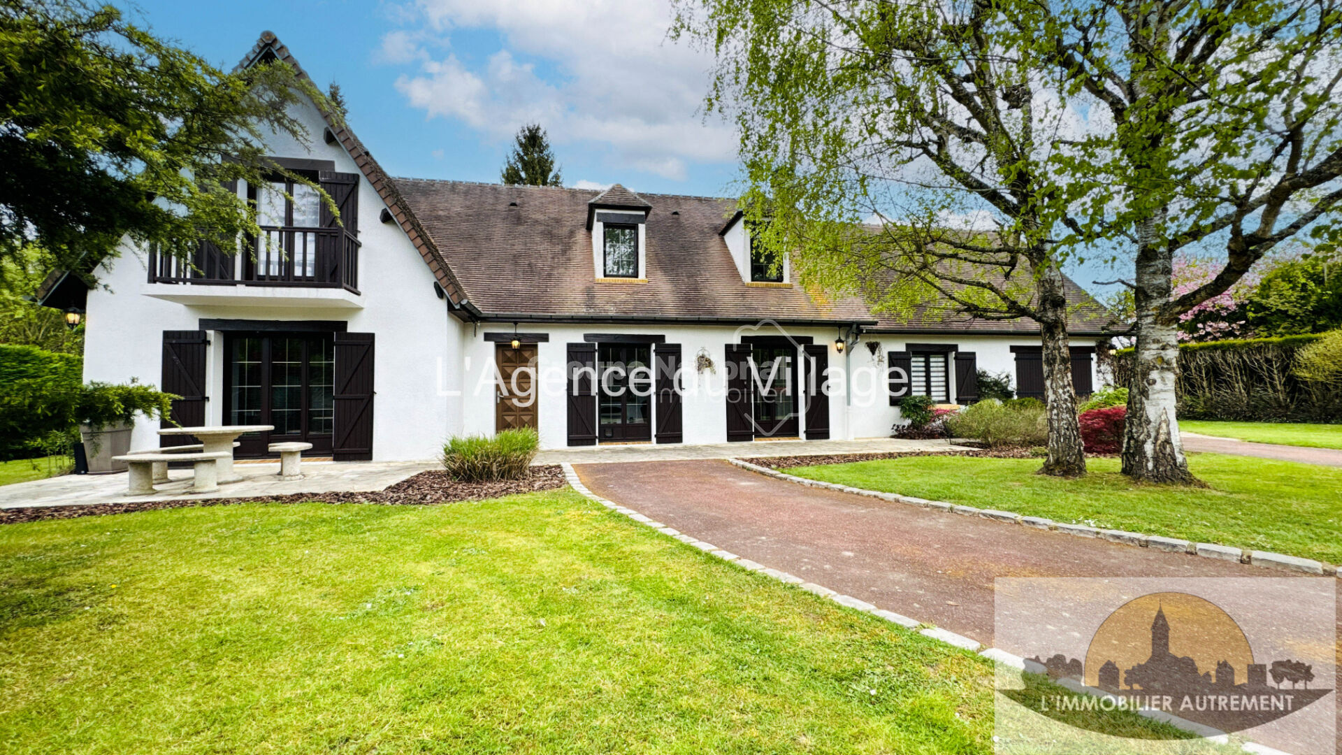 Maison Bornel 11 pièce(s) 191 m2