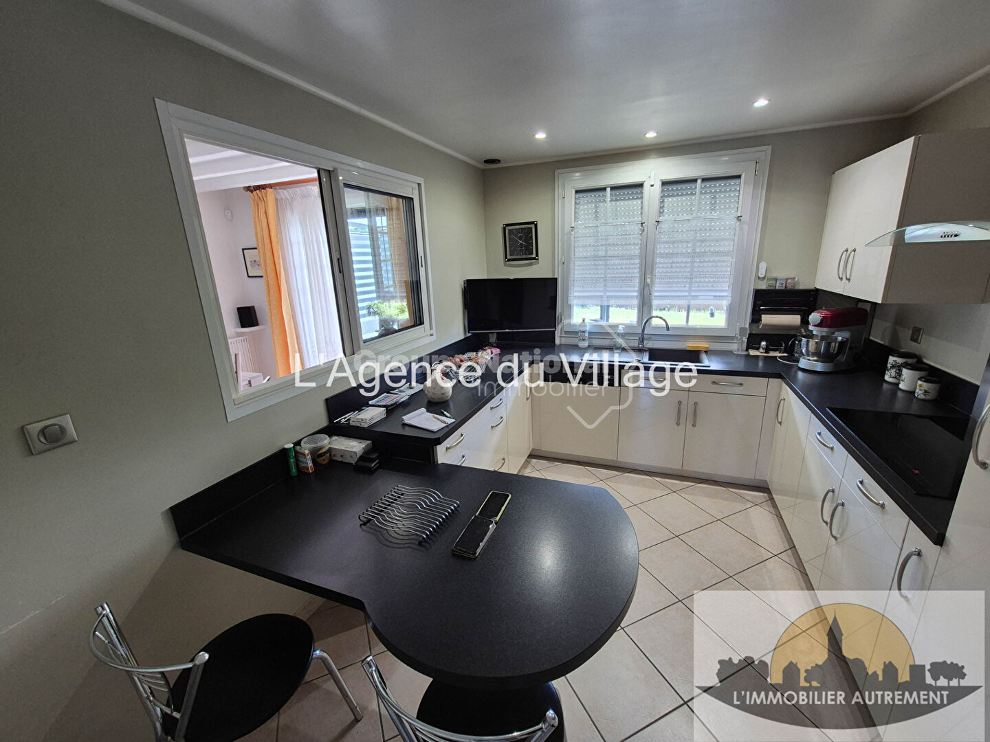 Photo Maison Meru 6 pièce(s) 94,68 m2 image 2/6