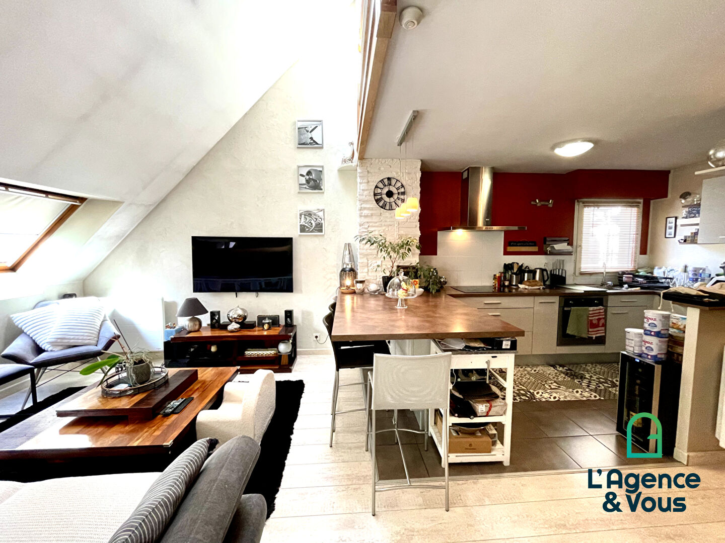 Photo LORIENT - QUARTIER MERVILLE - DUPLEX - ASCENSEUR - GARAGE - PARKING - CAVE image 2/4