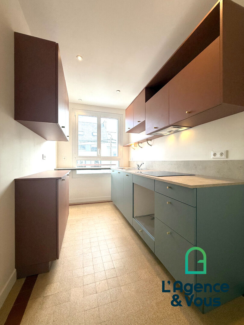 Photo LORIENT - PROCHE CENTRE - APPARTEMENT - CAVE - COUR image 4/4