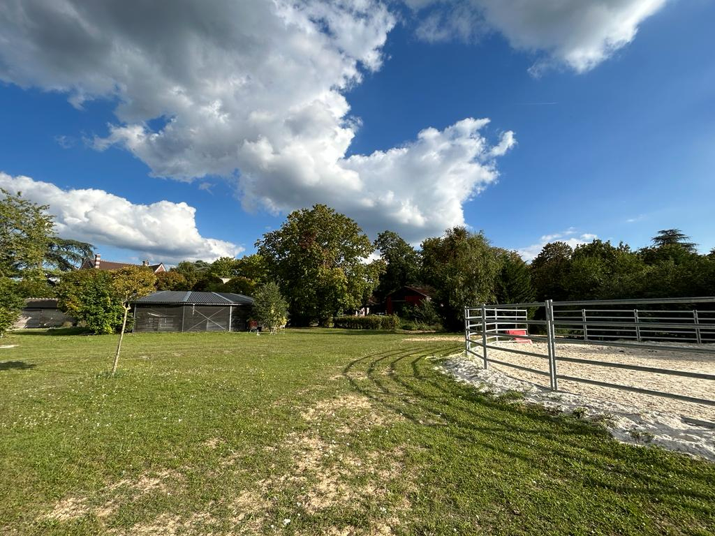 Photo VENTE : maison 45 pièces (404 m² Carrez) à CHANTILLY GOUVIEUX image 4/6