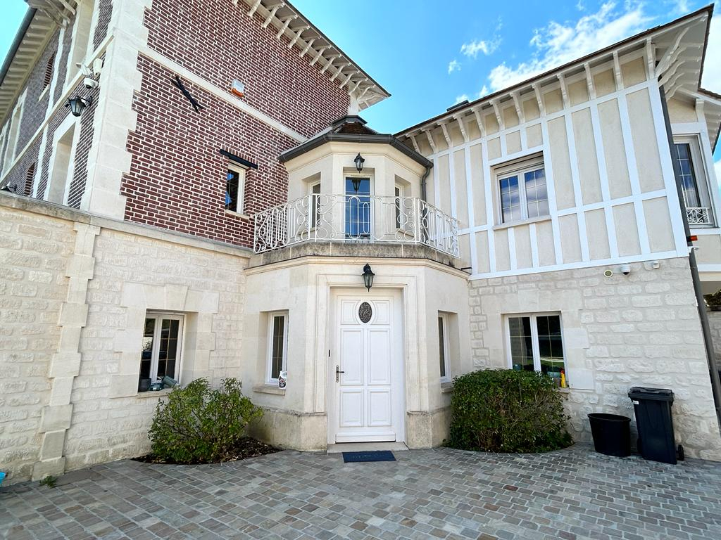 Photo Demeure de prestige Chantilly 400 m2 env. image 4/6