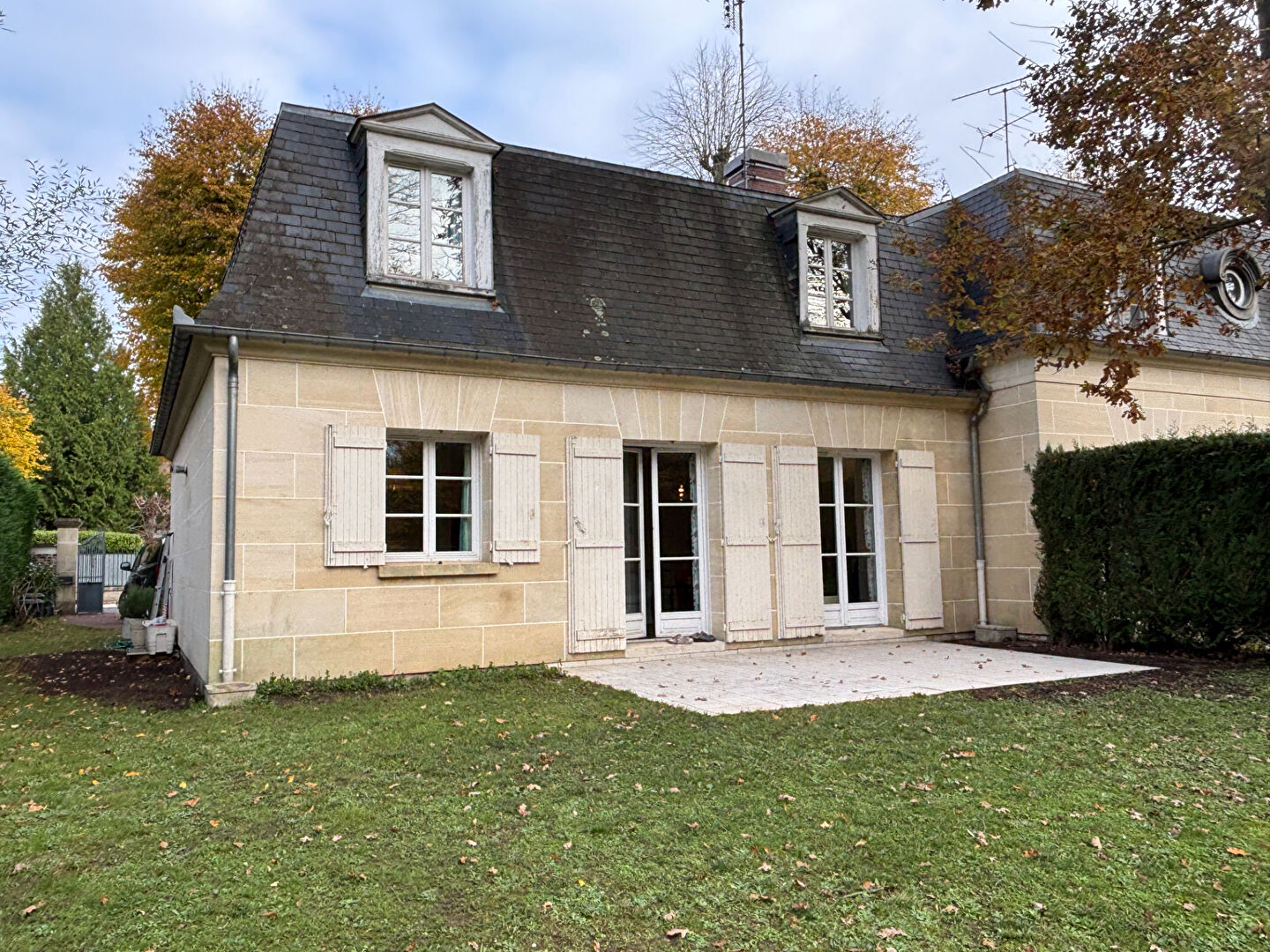Photo Maison 5 pièces location VINEUIL SAINT FIRMIN disponible décembre 2025 image 1/6