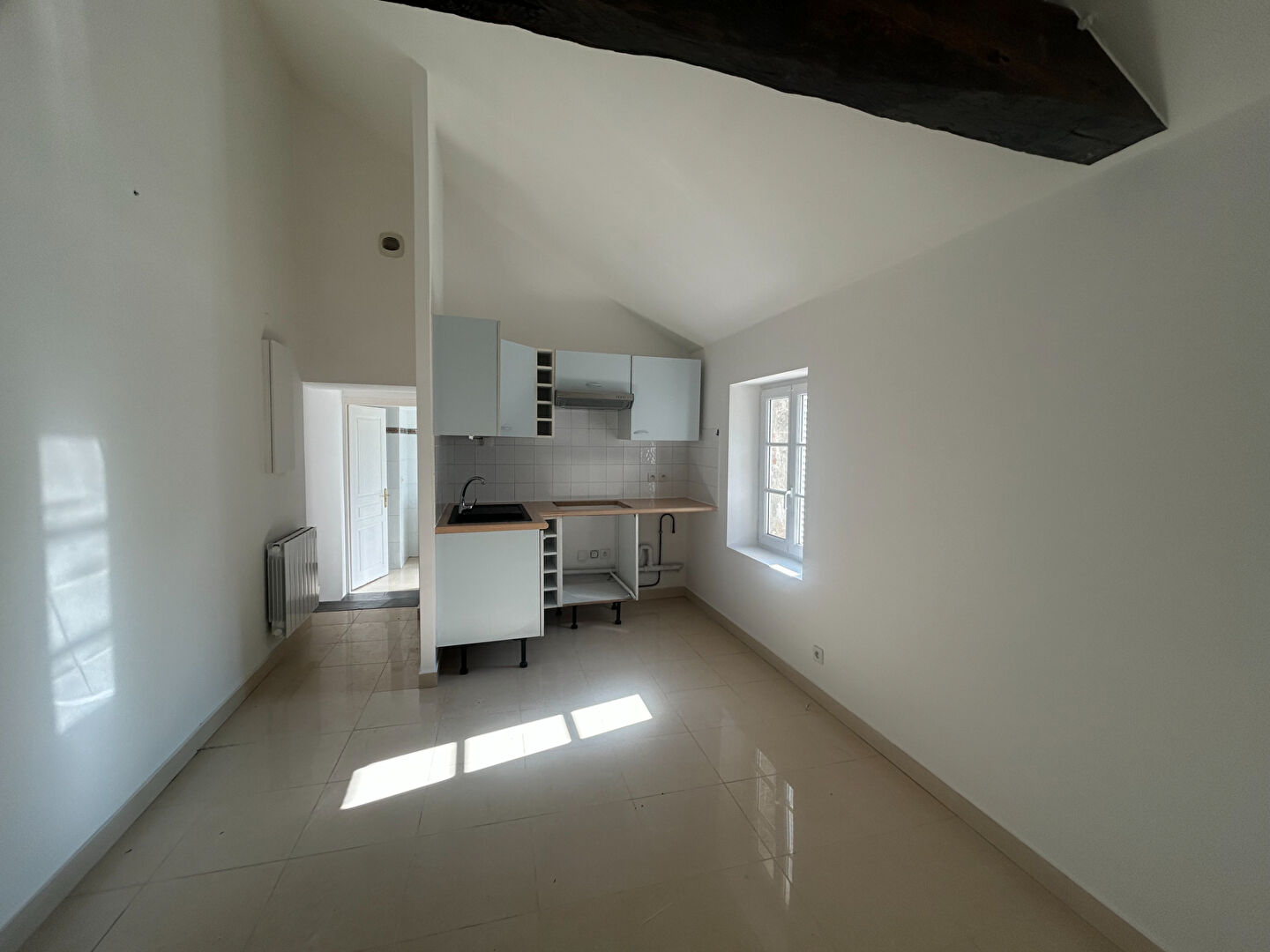 Photo Appartement F2 Vineuil Saint Firmin image 2/6