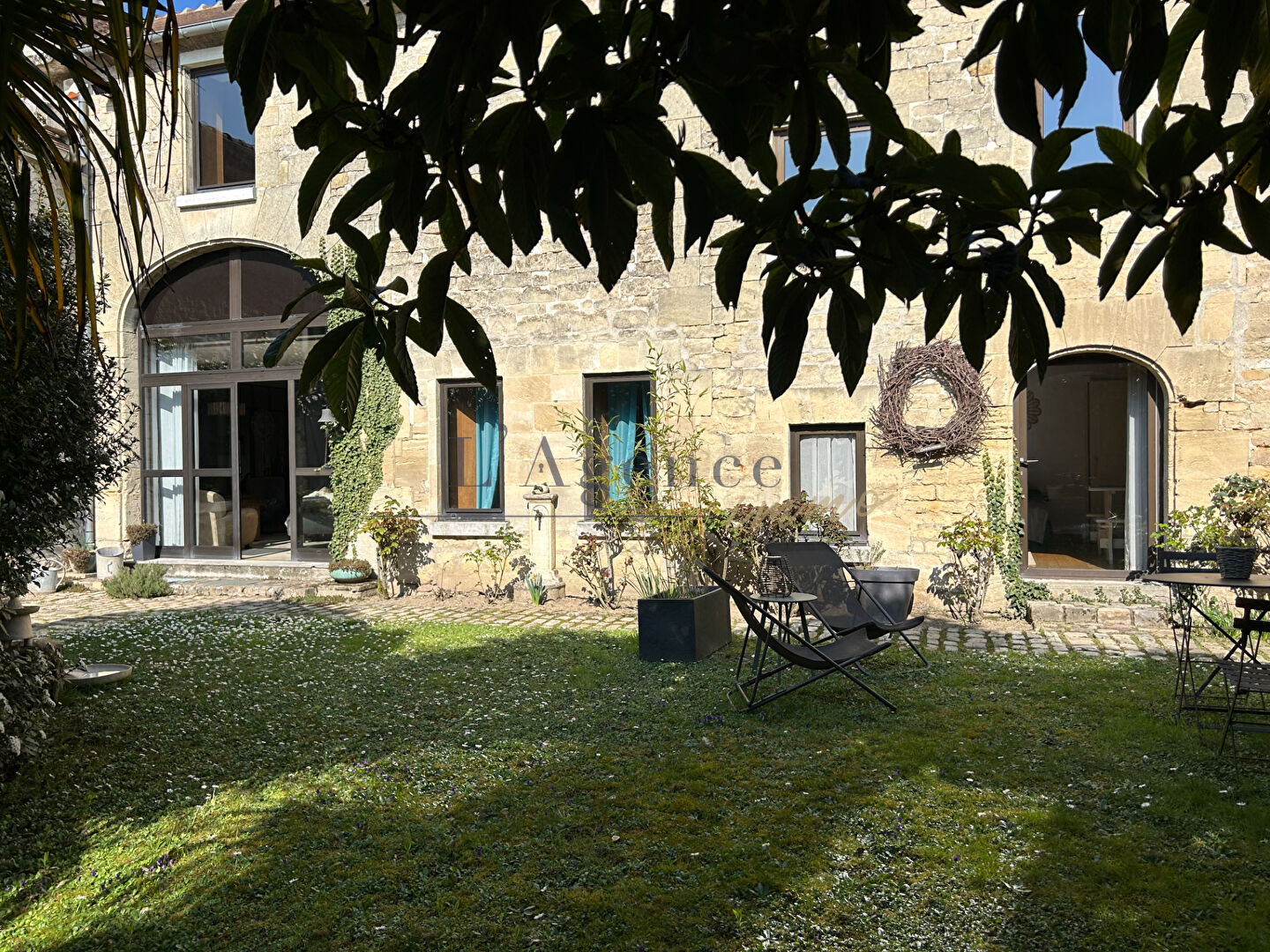 Corps de ferme 550 m2