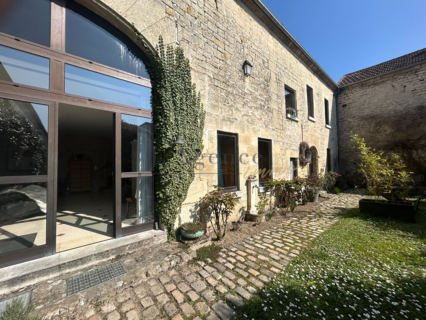 Corps de ferme 550 m2