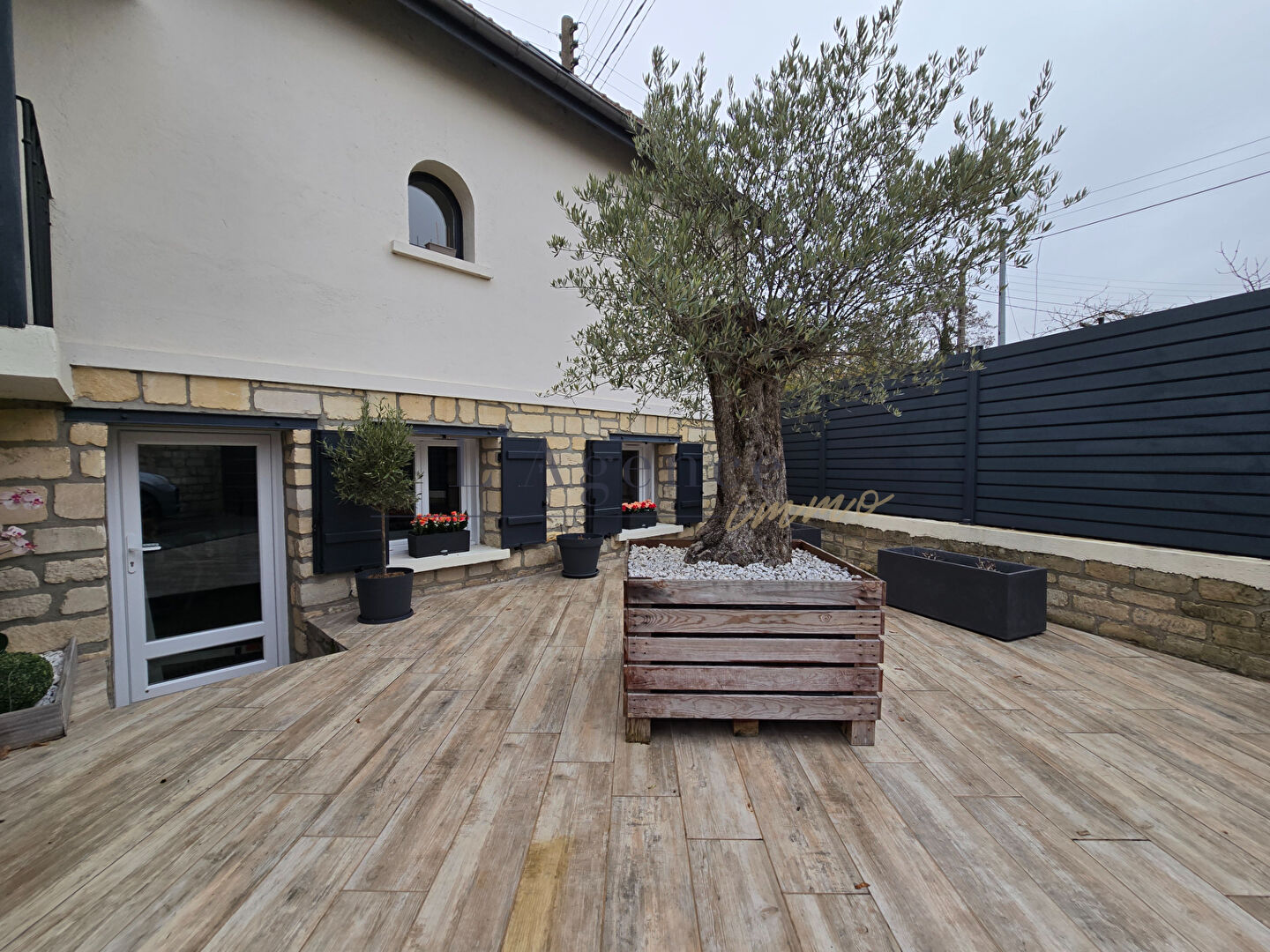 Maison St  de LEU d'ESSERENT