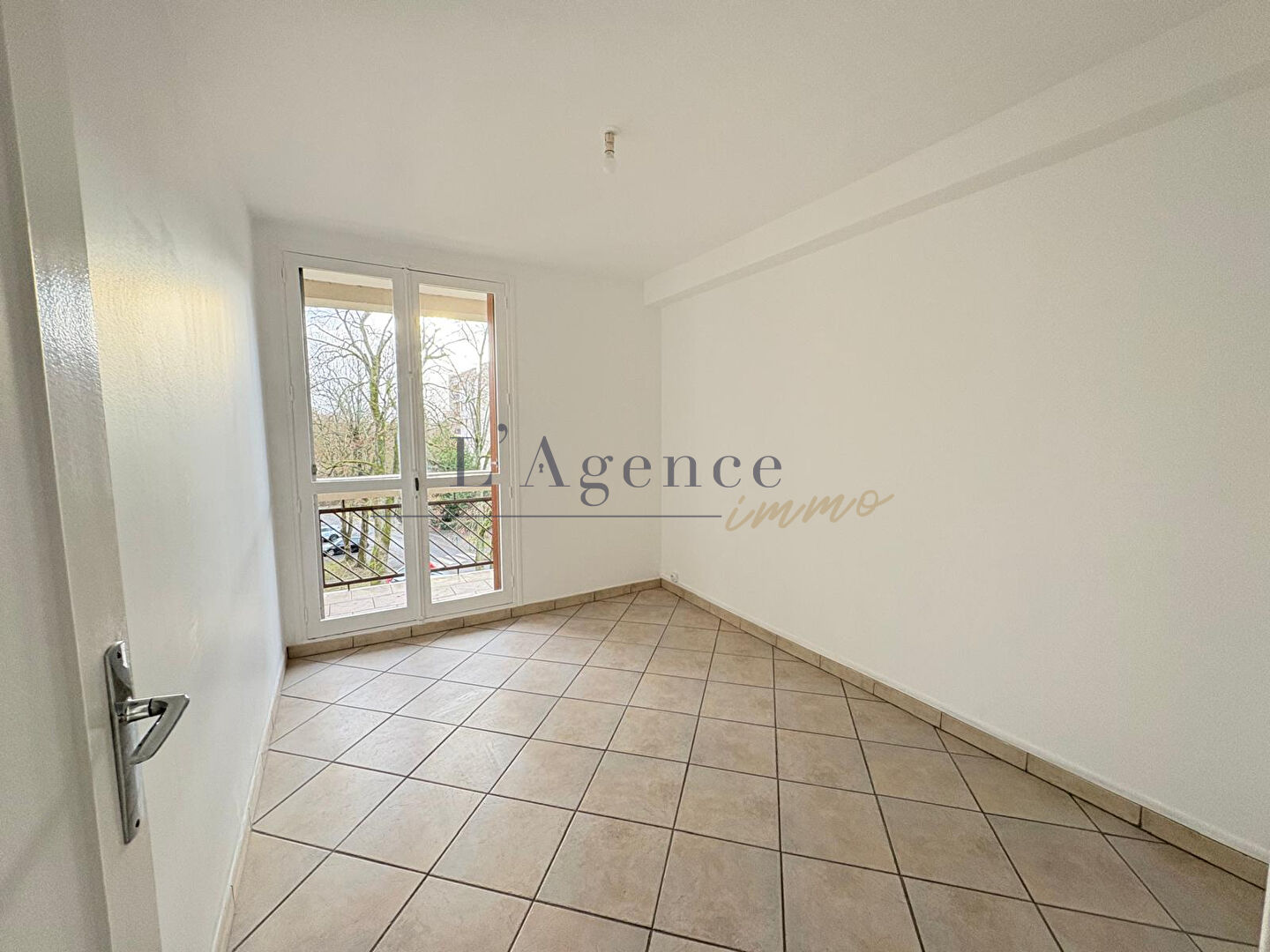 Photo Appartement  3 pièce(s) 68 m2 image 5/6