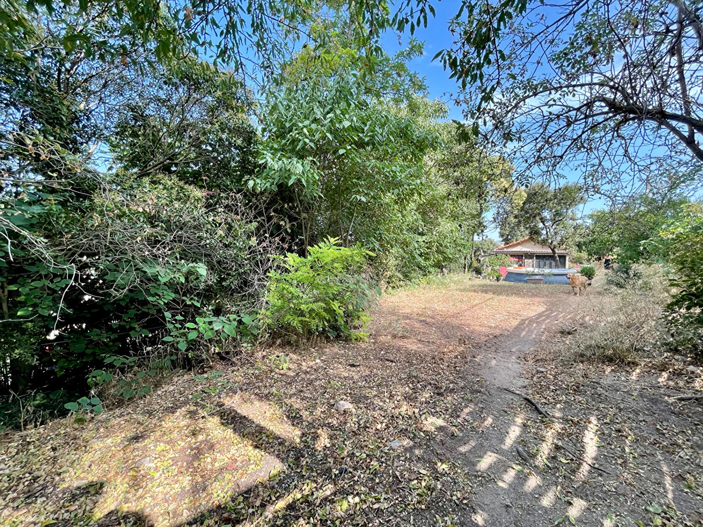 Photo A vendre terrain constructible de 400 m² au calme 13821 LA PENNE SUR HUVEAUNE image 2/4