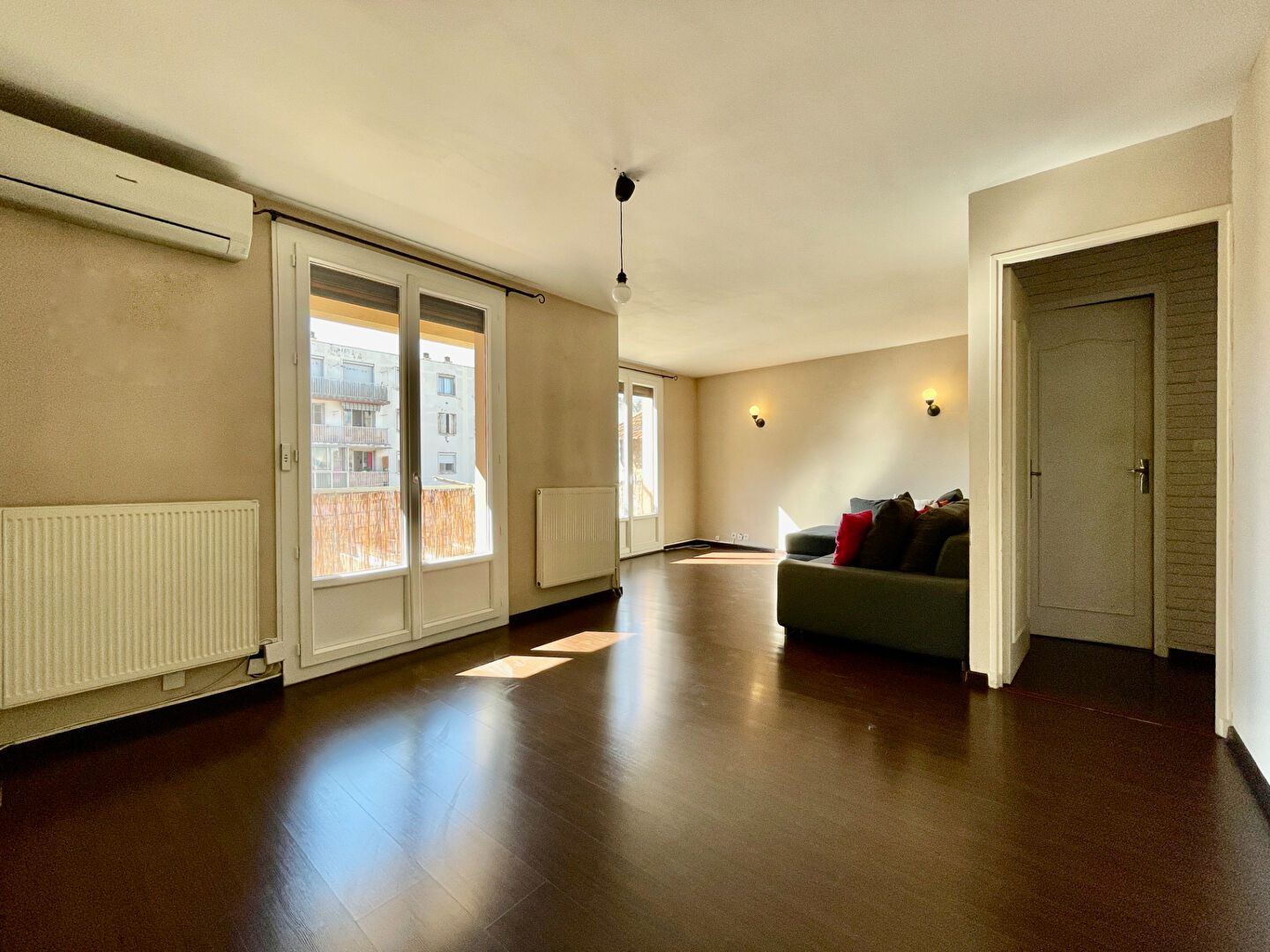 Photo A Vendre bel appartement T3 de 80 m² avec balcons 13010 MARSEILLE image 2/6