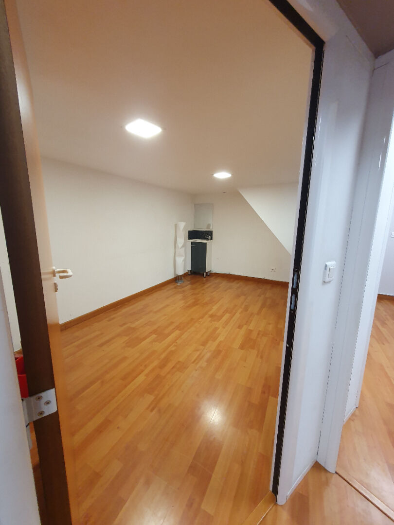 Photo A louer Bureau pour professionnel de12.80 m² secteur La Croix Rouge  13013 Marseille image 3/5