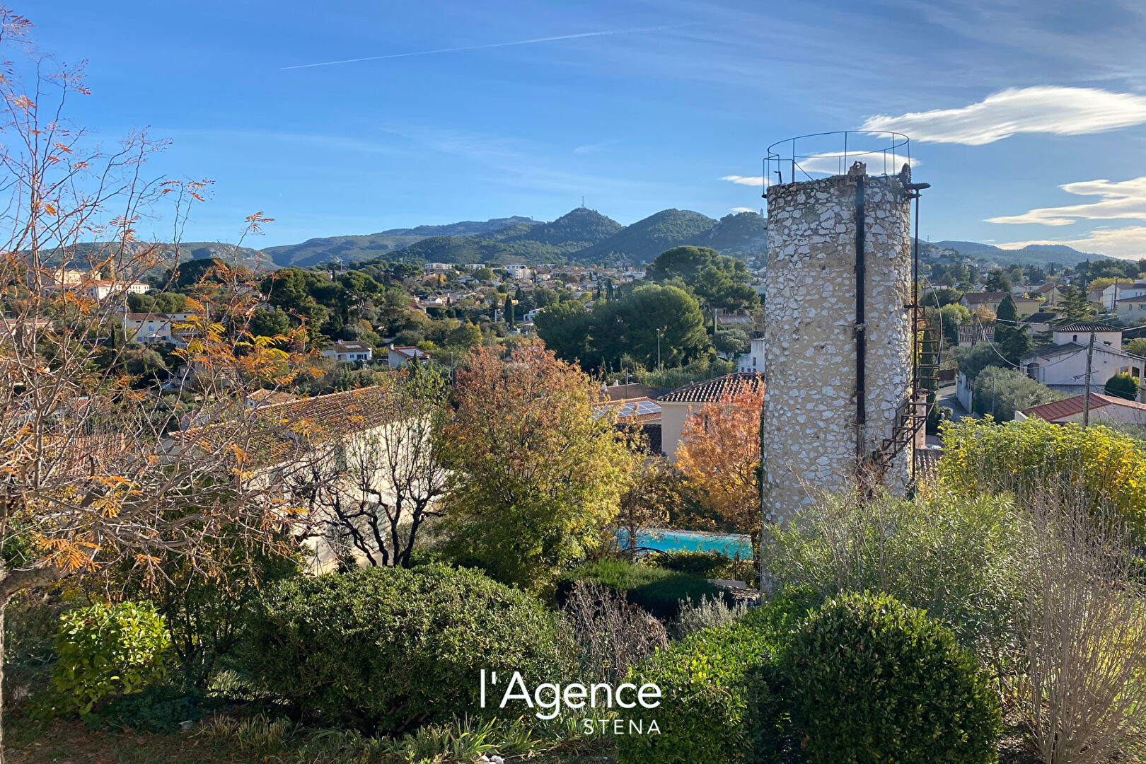 Photo A vendre terrain à bâtir de 606 m² 13190 ALLAUCH image 3/3