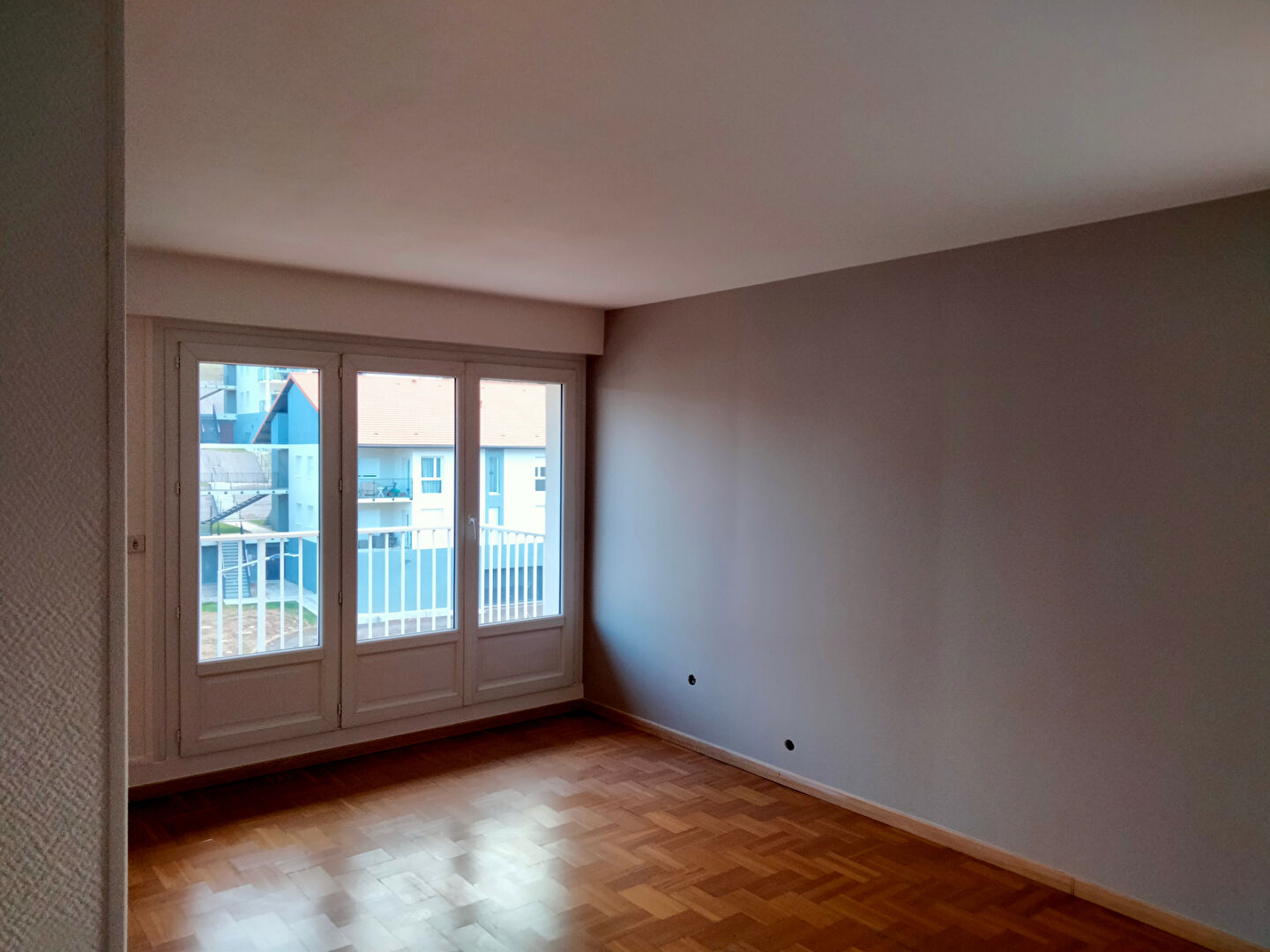 A LOUER A SELLIERE APPARTEMENT T4 89m2