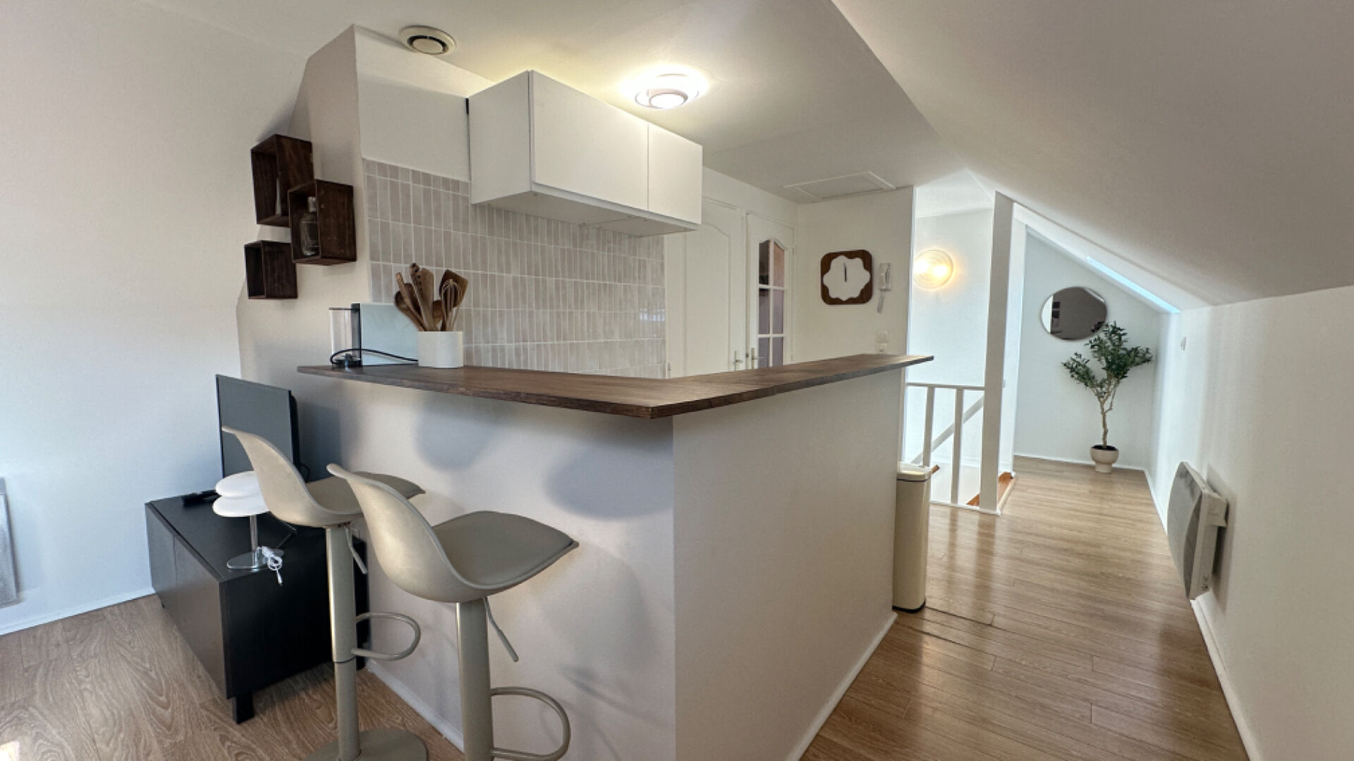 Appartement Reims - 2 pièces - 31.63 m2 et 44m2 au sol