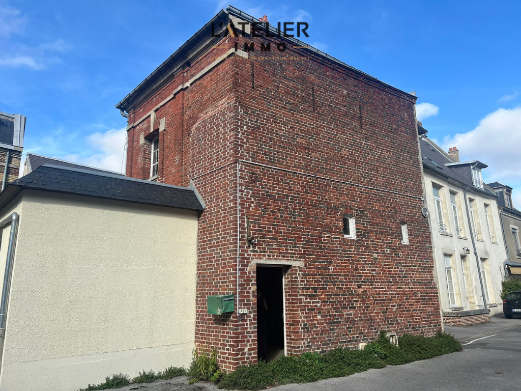 Photo Maison à rénover avec stationnement privatif  - Laon Ville Haute image 1/6