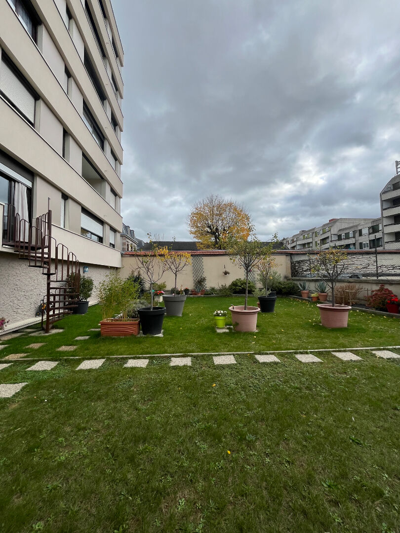 Photo EN EXCLUSIVITÉ - COLOCATION - dernière chambre de disponible  sa salle de douche privative image 4/6