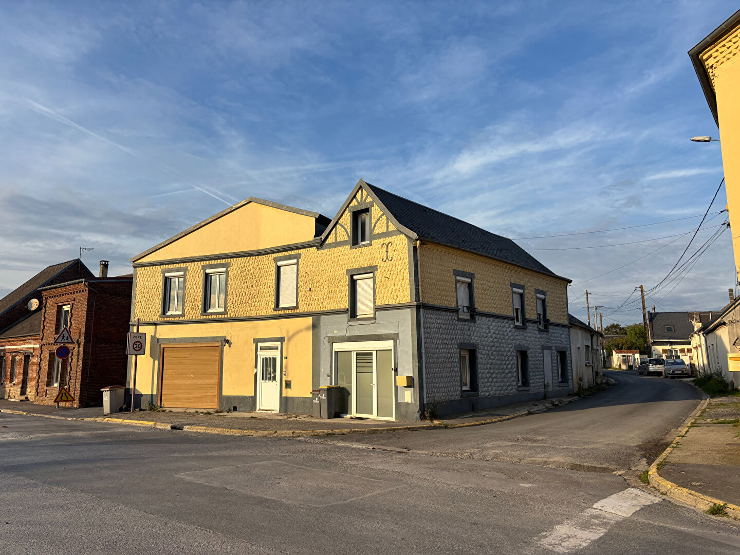 IImmeuble avec deux logements à Chéry-lès-Pouilly