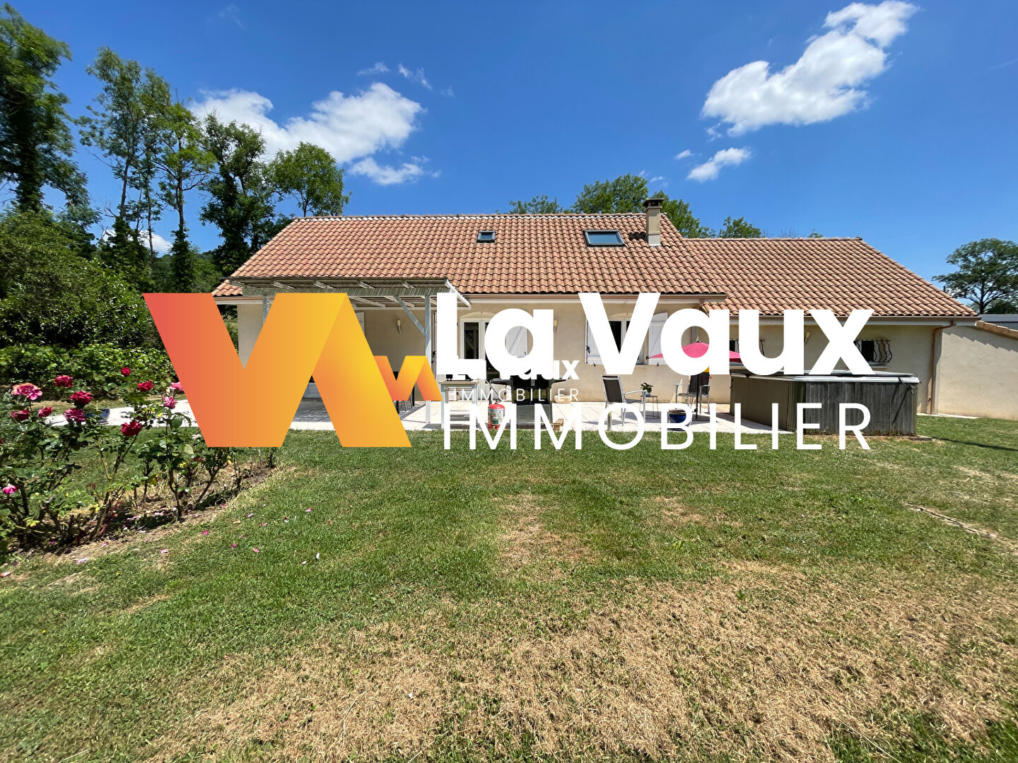 Photo Au pied de la colline de Sion, Maison 5 pièces 126 m² image 2/6