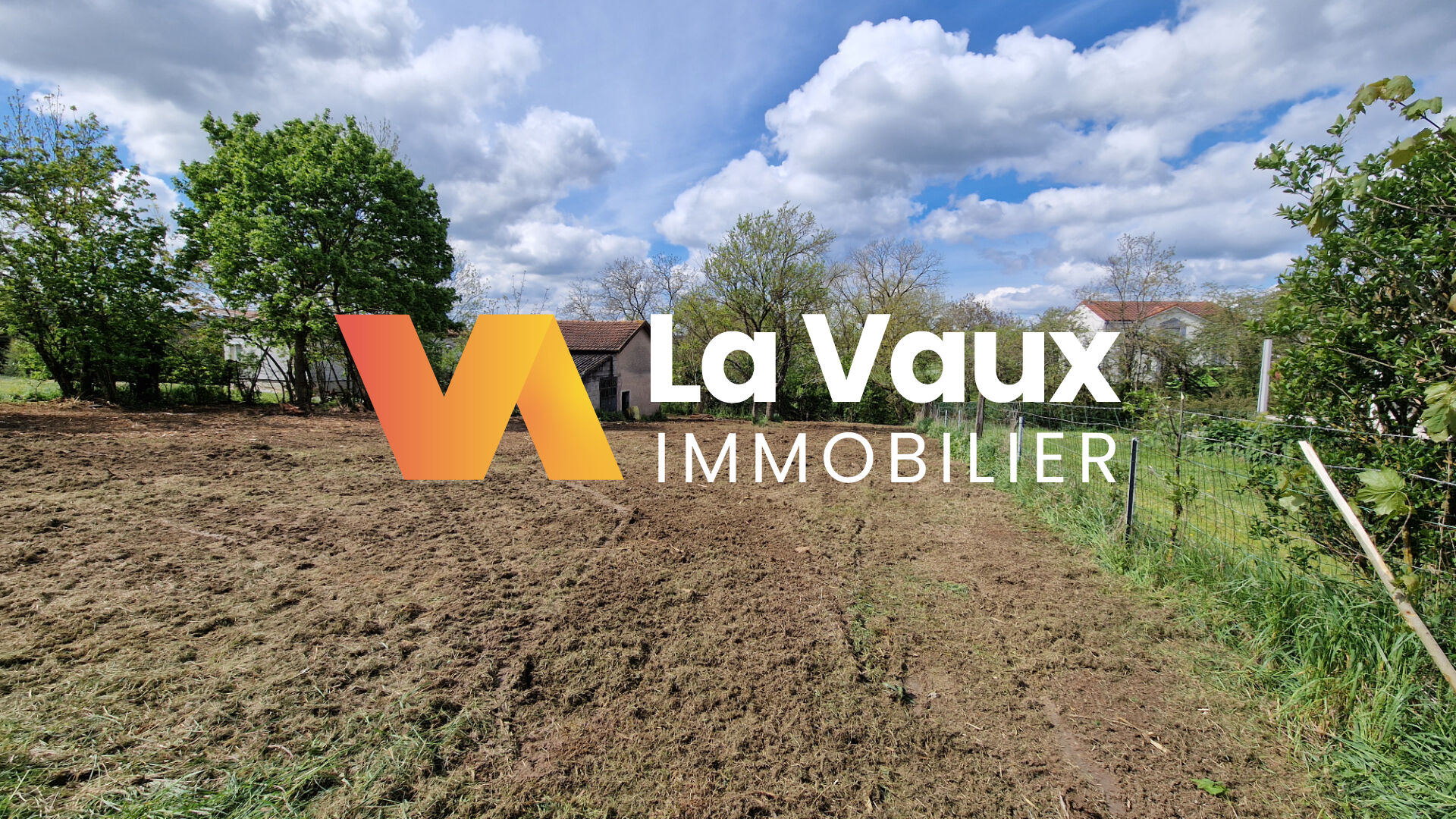 Photo TERRAIN A BATIR A VEZELISE EXCLUSIVITE image 3/3