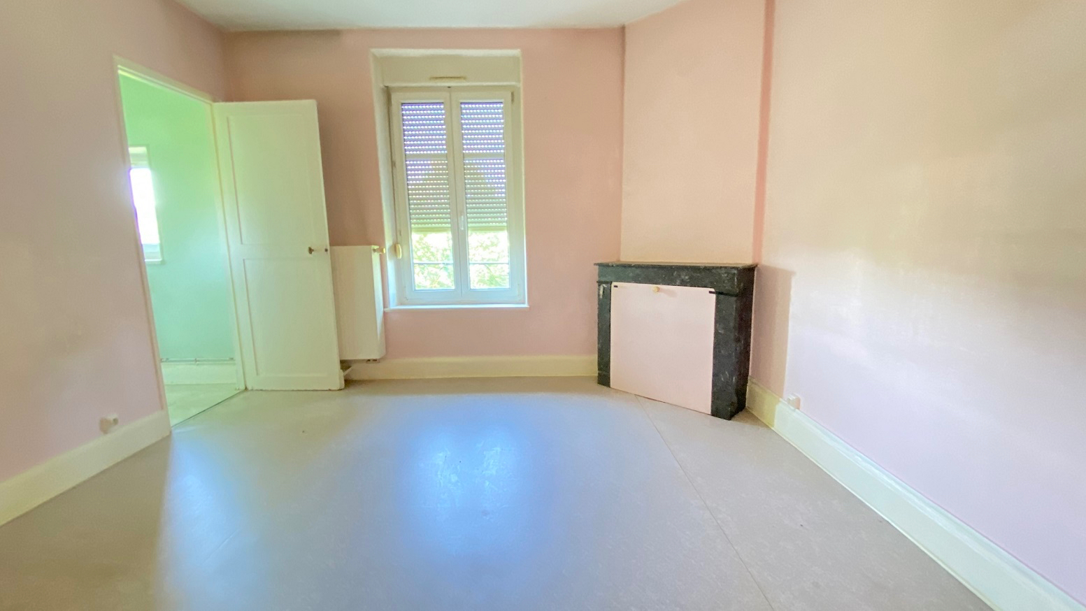 Photo Bouxières-Aux-Dames, ensemble immobilier de 243m2, 13 pièces, parcelle de 1000m2 image 3/6