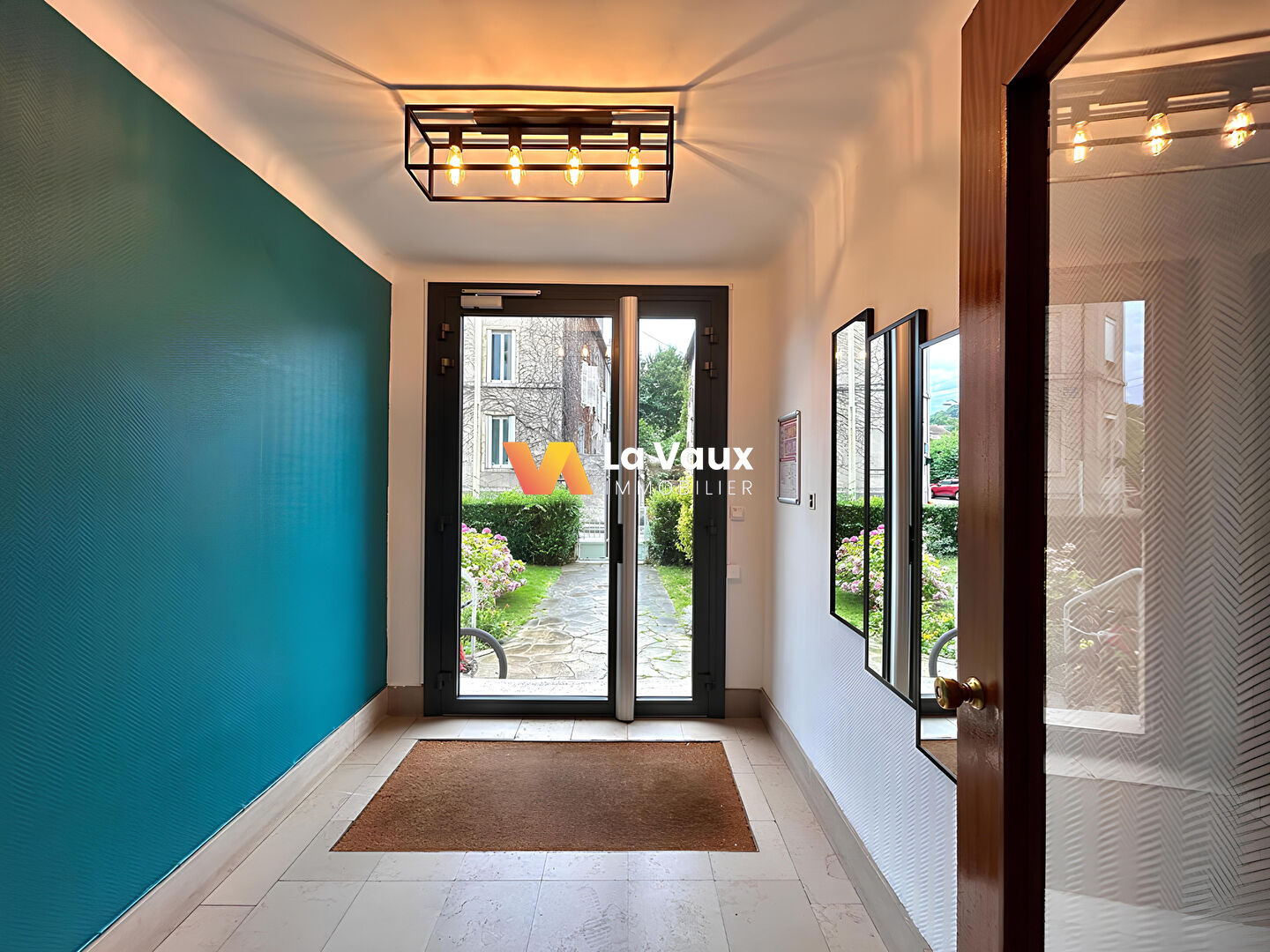 Photo Appartement 65 m² Nancy - Balcon - Parking image 1/6