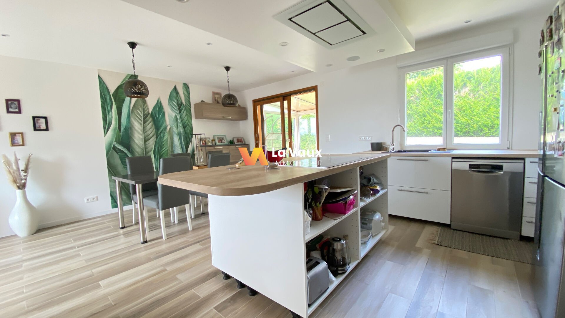 Photo Bouxieres-Aux-Dames, à vendre : superbe maison rénovée de 132m², 4 chambres, dans un quartier résidentiel calme et agréable, proche des commodités. image 2/6