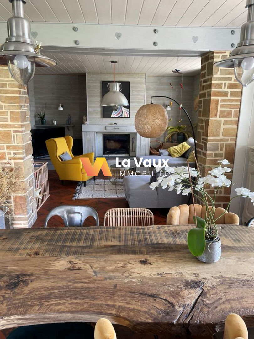 Photo Maison 6 pièces 136 m² et terrain de  1527 m² image 2/6