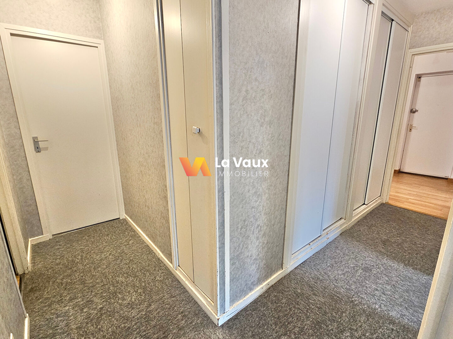 Photo Appartement Nancy 6 pièce(s) 109 m2 image 6/6