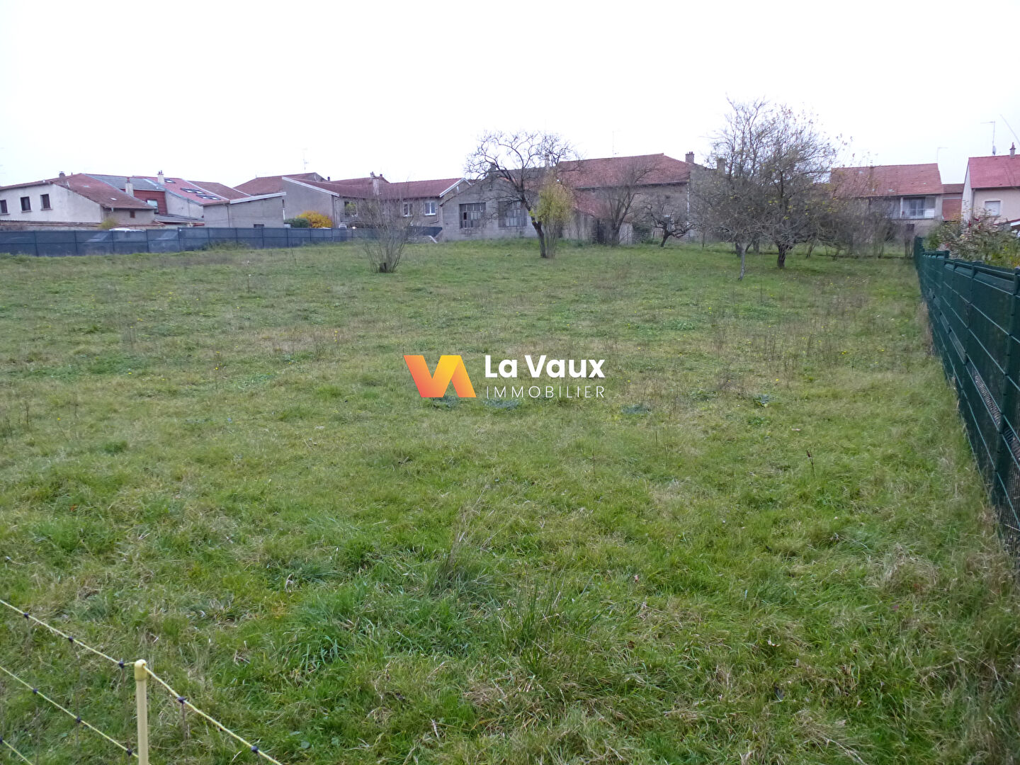 Photo MAISON PULLIGNY-CENTRE 4 pièces 107 m2 et TERRAIN plat de 3913 m² image 2/6