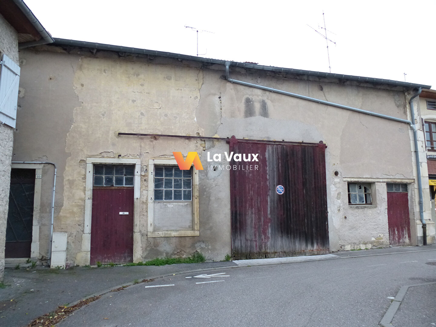 Photo MAISON PULLIGNY-CENTRE 4 pièces 107 m2 et TERRAIN plat de 3913 m² image 5/6