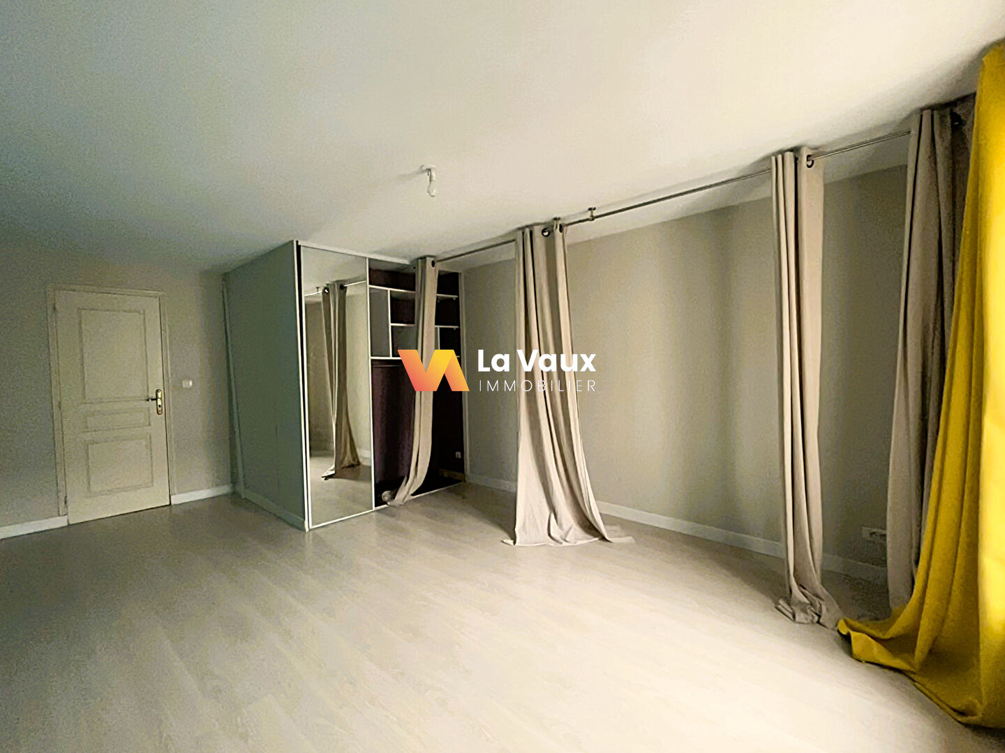 Photo Bouxières-aux-Dames, coeur de village, maison de 150 m²terrasses et jardin. image 6/6