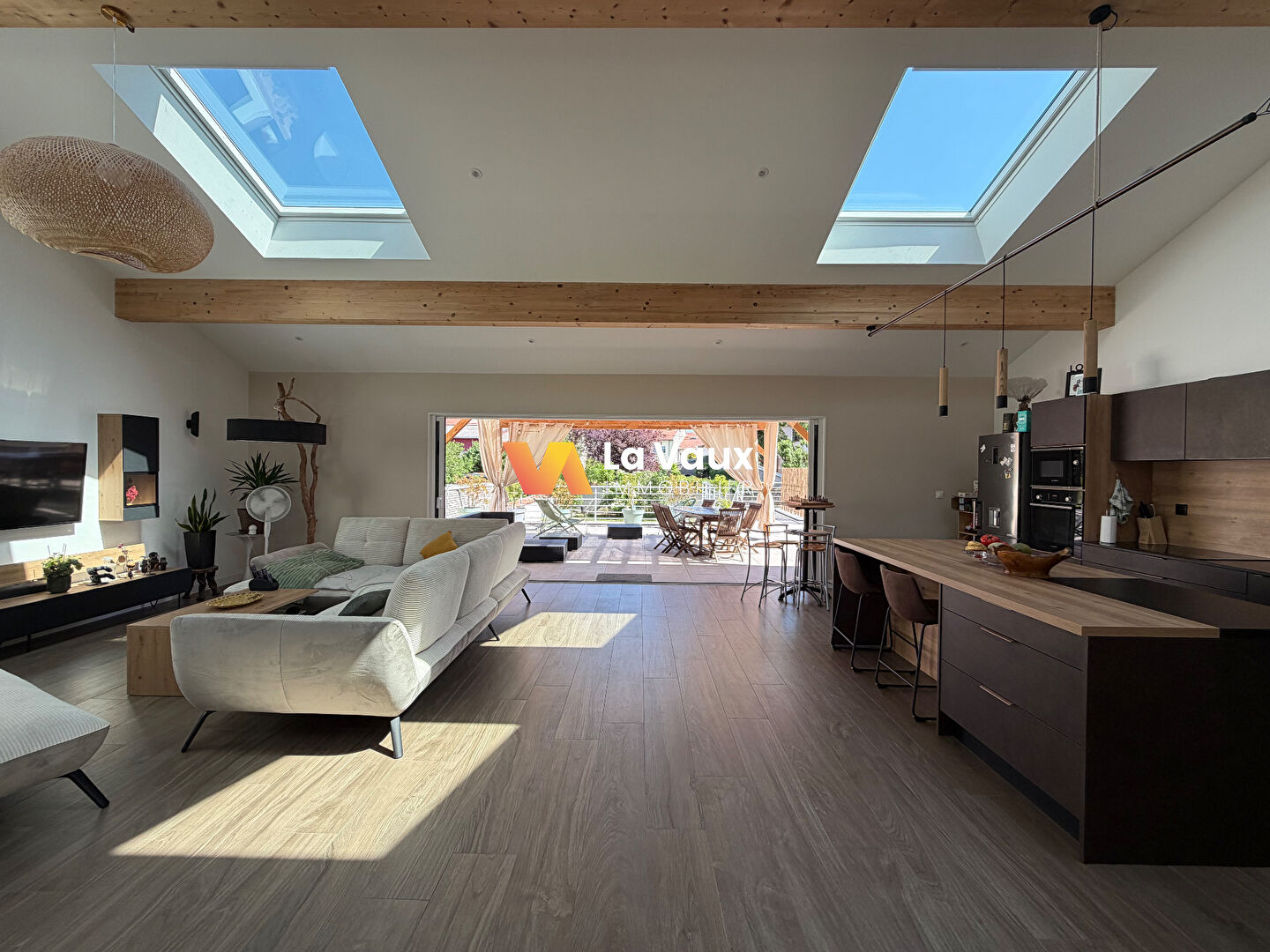 Maison Frolois 275.33 m2 , 5 chambres, garage 3 VL, terrasse et jardin